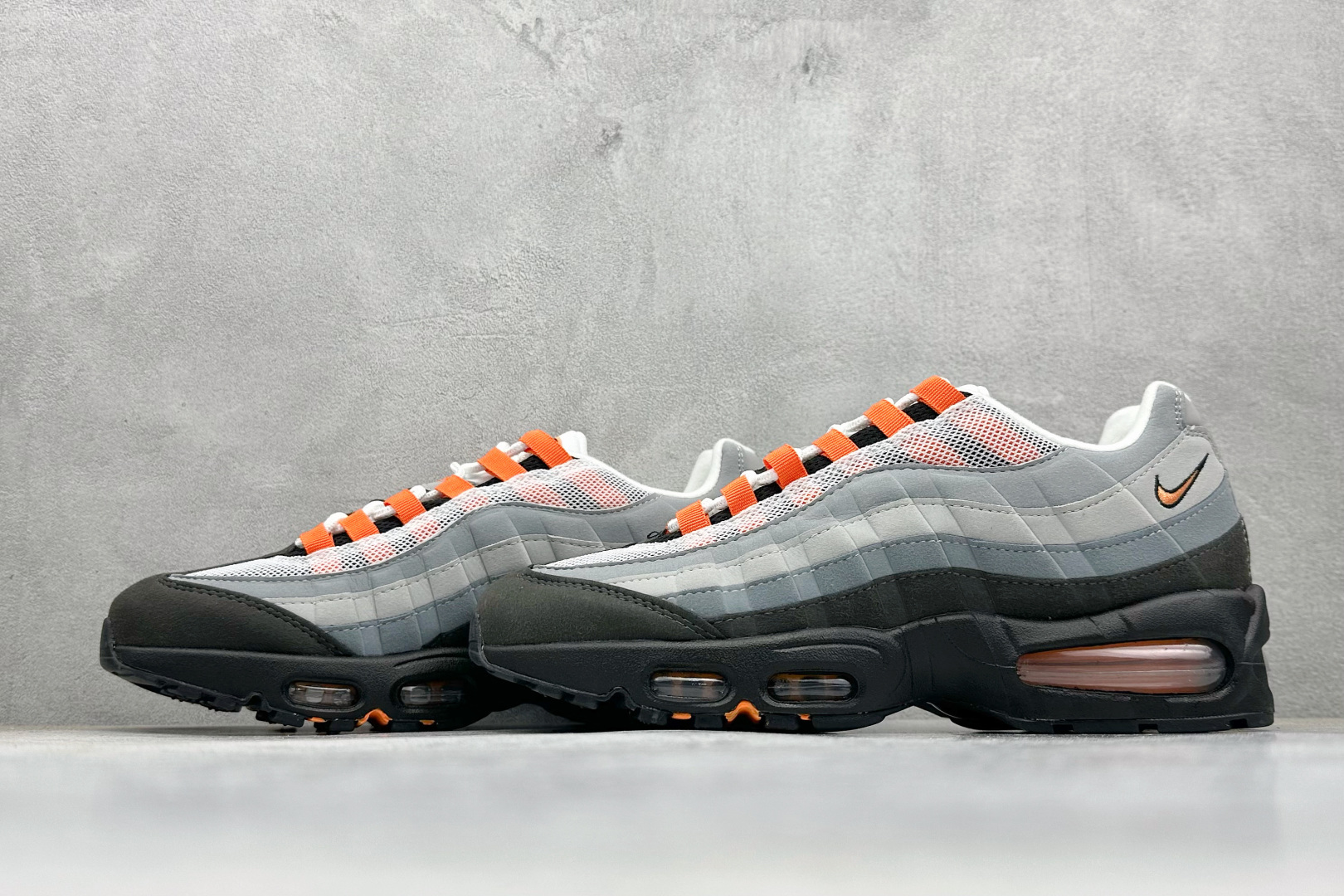 280 Nike Air Max 95 复古减震气垫跑鞋 HM4740-005
