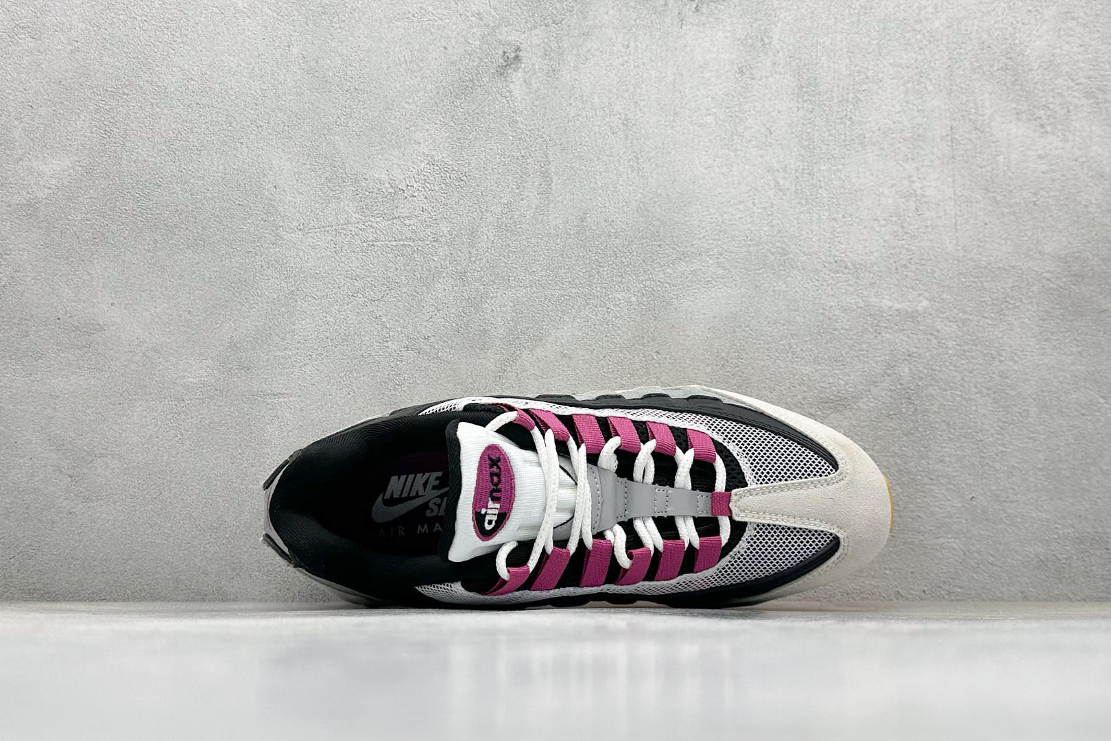 200 Nike Air Max 95 复古减震气垫跑鞋 HF7545-100