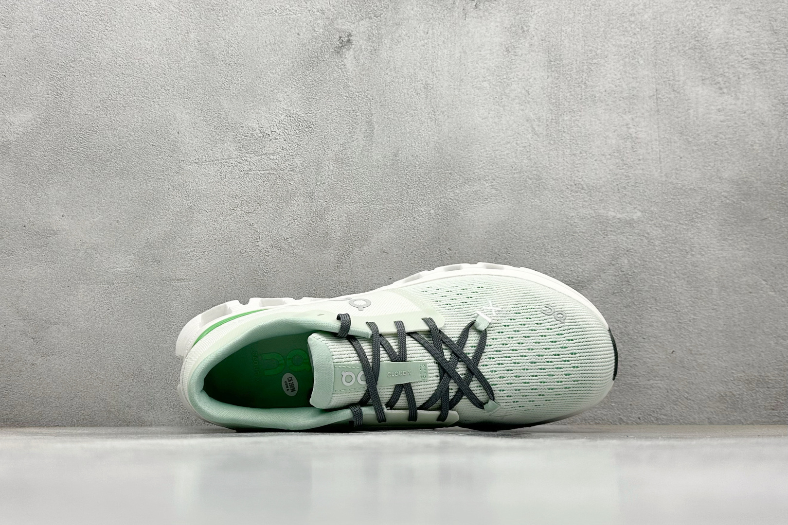 180 RS版CloudvistaX4 全新综合体能训练运动鞋 Cloud X 舒适乐趣跑 3WE3007