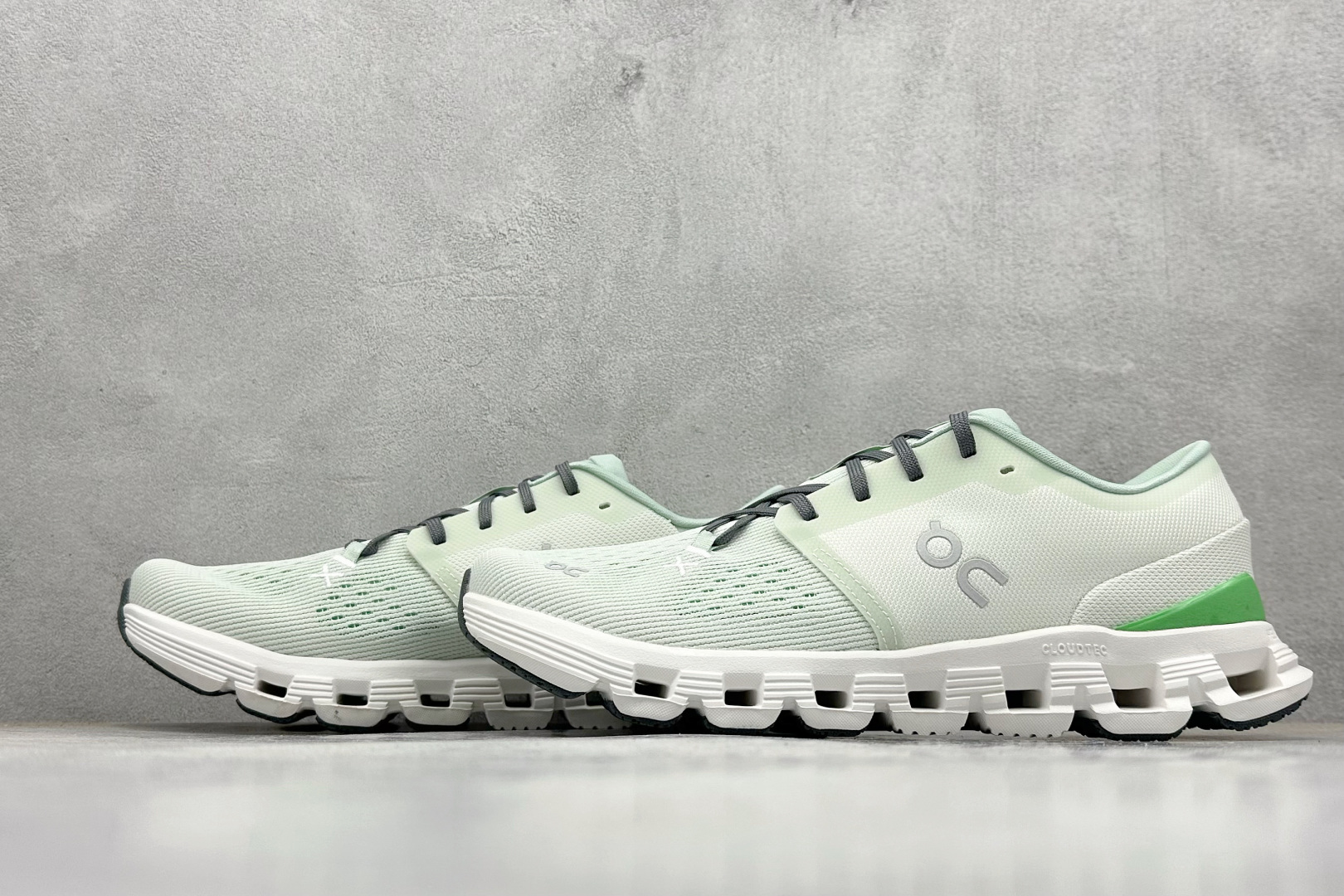 180 RS版CloudvistaX4 全新综合体能训练运动鞋 Cloud X 舒适乐趣跑 3WE3007