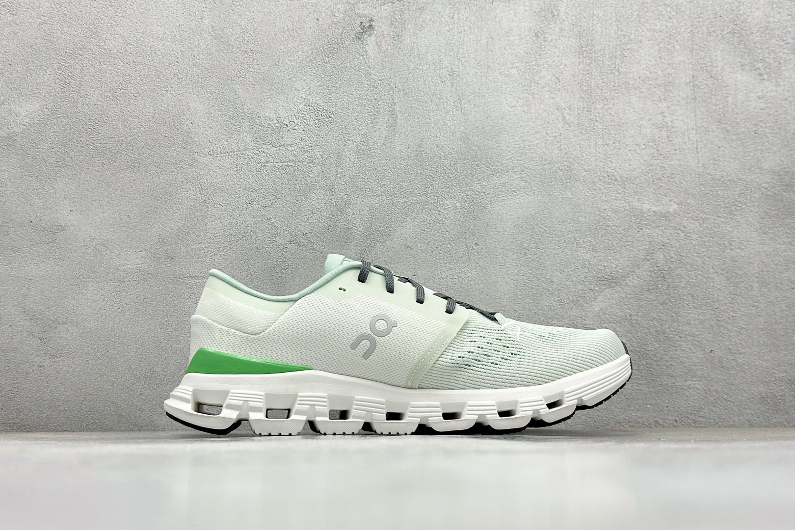 180 RS版CloudvistaX4 全新综合体能训练运动鞋 Cloud X 舒适乐趣跑 3WE3007