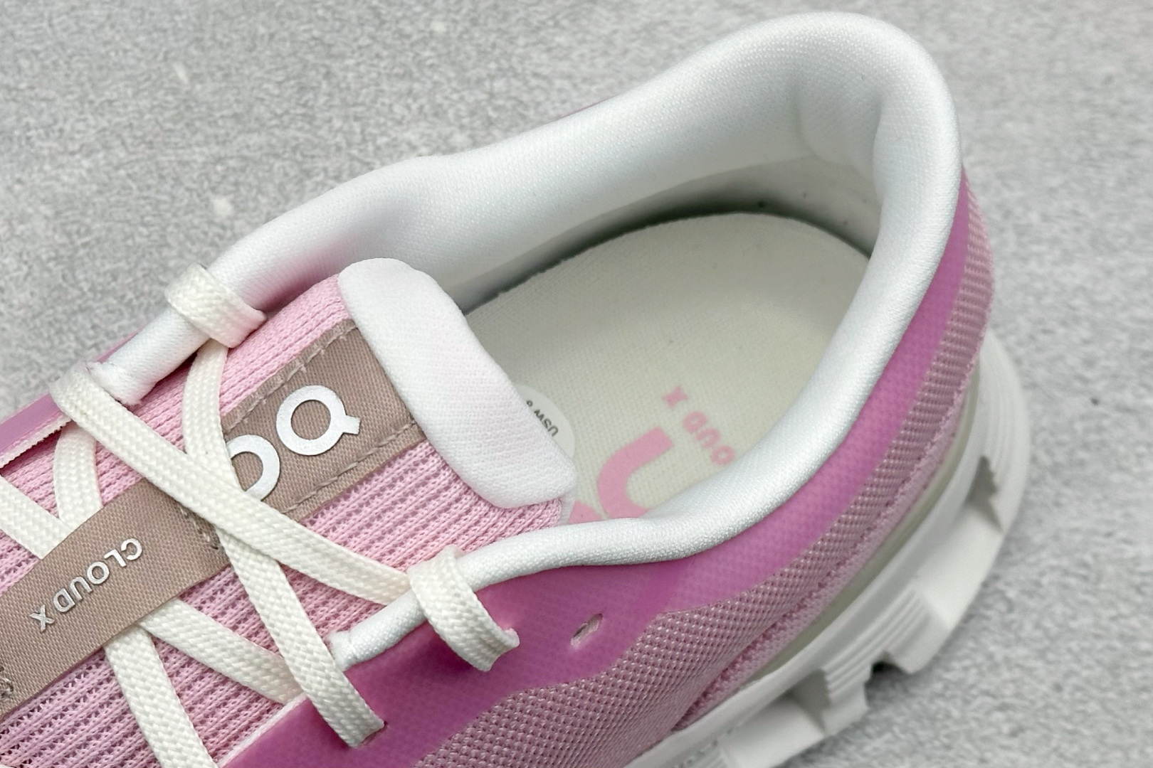 180 RS版CloudvistaX4 全新综合体能训练运动鞋 Cloud X 舒适乐趣跑 3WE3007