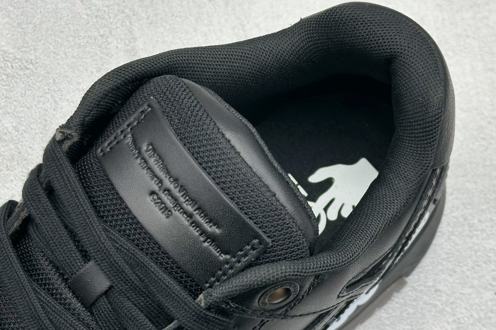 340 S版 OFF-White C/O VirGil Abloh 时尚百搭休闲鞋 OWIA276F23LEA001