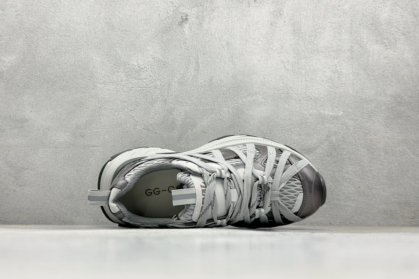 220 新晋潮流鞋靴品牌GGCC秋冬新款 张艺凡同款 GG-CC 2025 极客星球 8cm厚底增高 复古百搭捆绑 老爹鞋 G25X8617