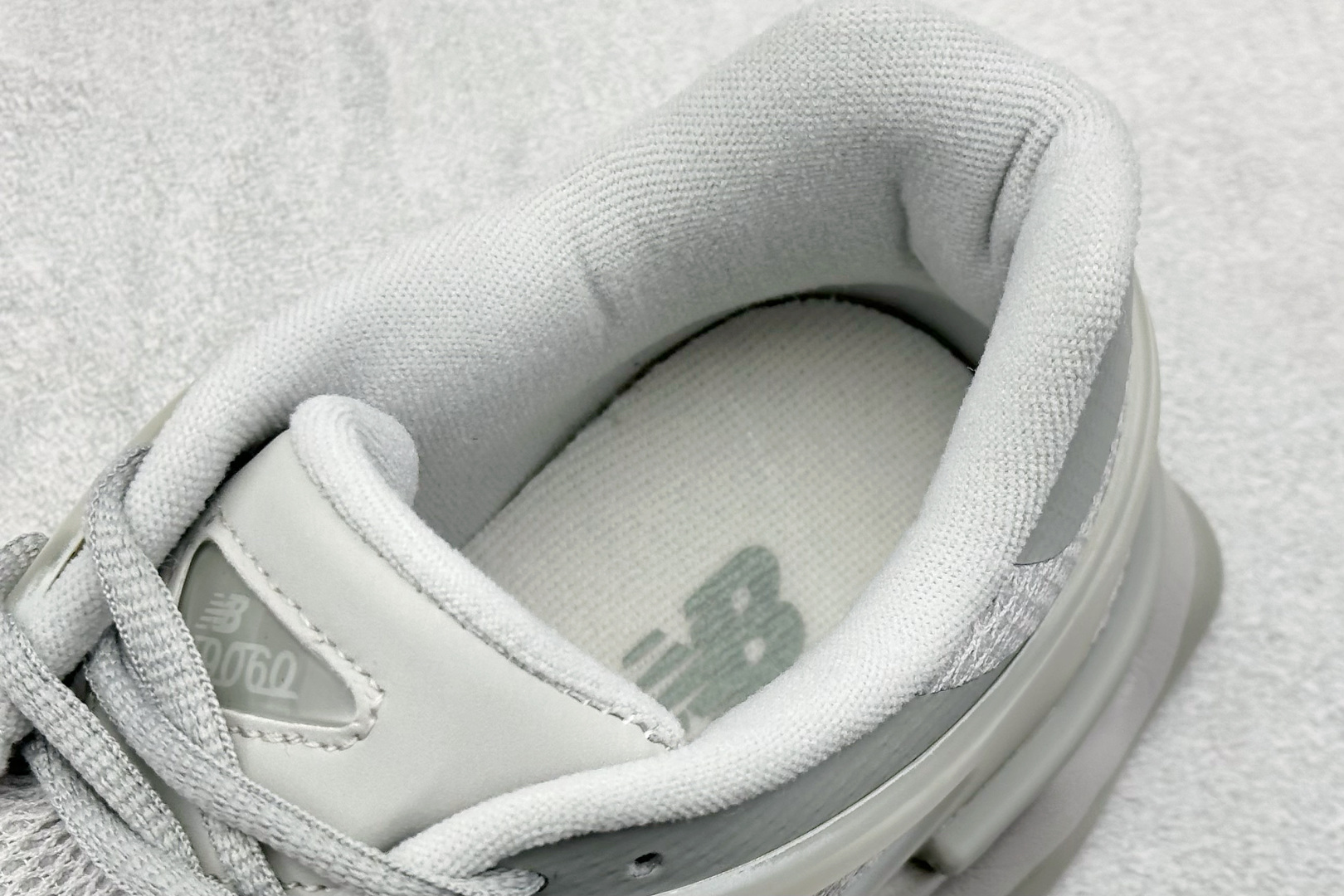 200 Joe Freshgoods x New Balance NB9060 联名款 复古休闲运动慢跑鞋 U9060IAB