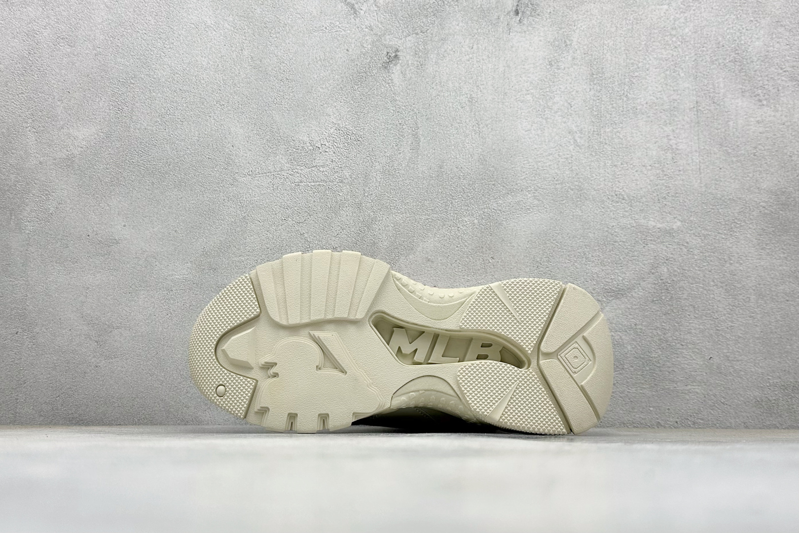 MLB NY 印花网红学长鞋 定制涂鸦恶作剧内增高6cm 原厂原档案数据开发 进口纳米材质 原厂全套手提