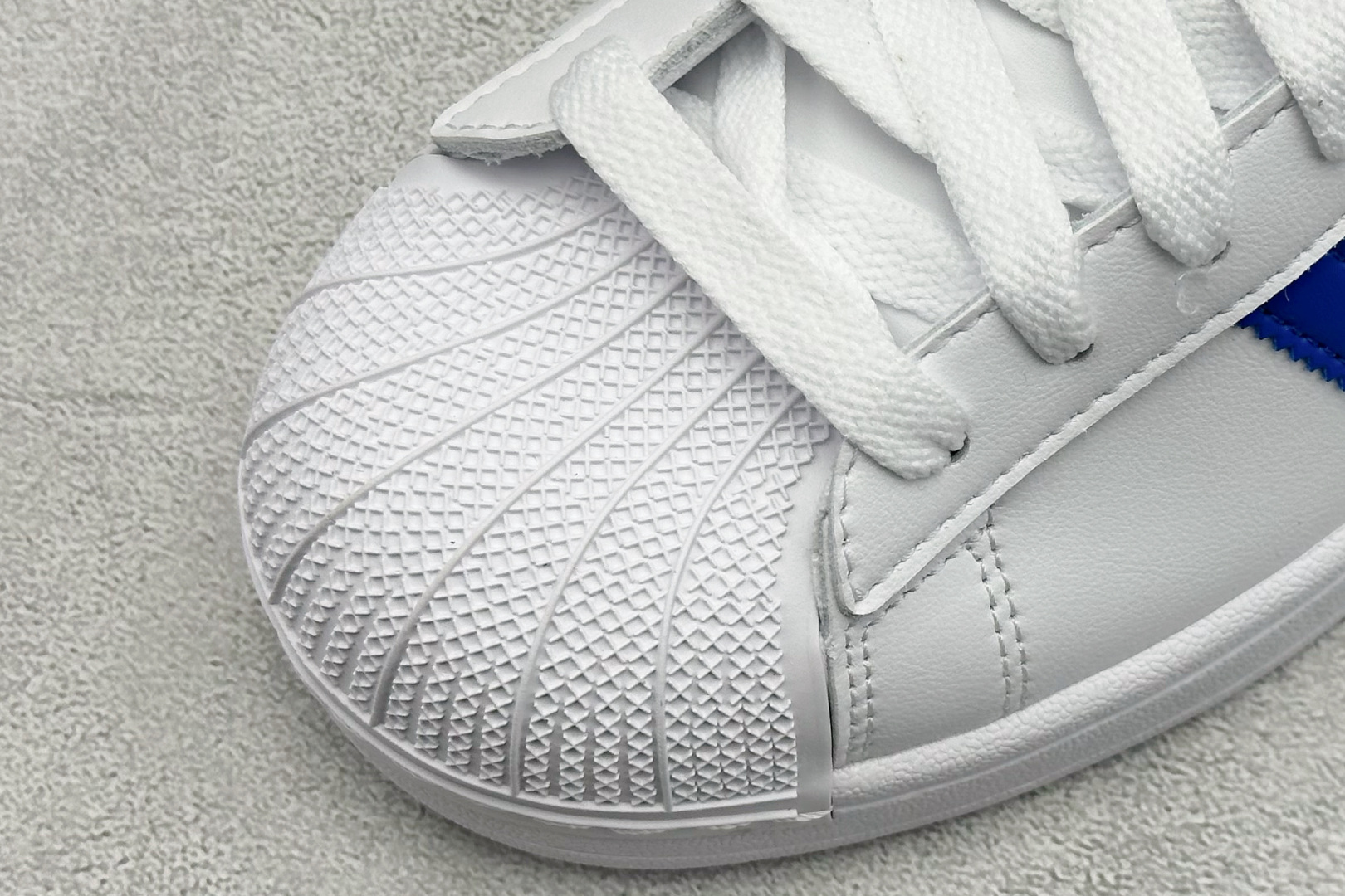 150 Adidas Originals Super II 贝壳头休闲板鞋 JQ4729