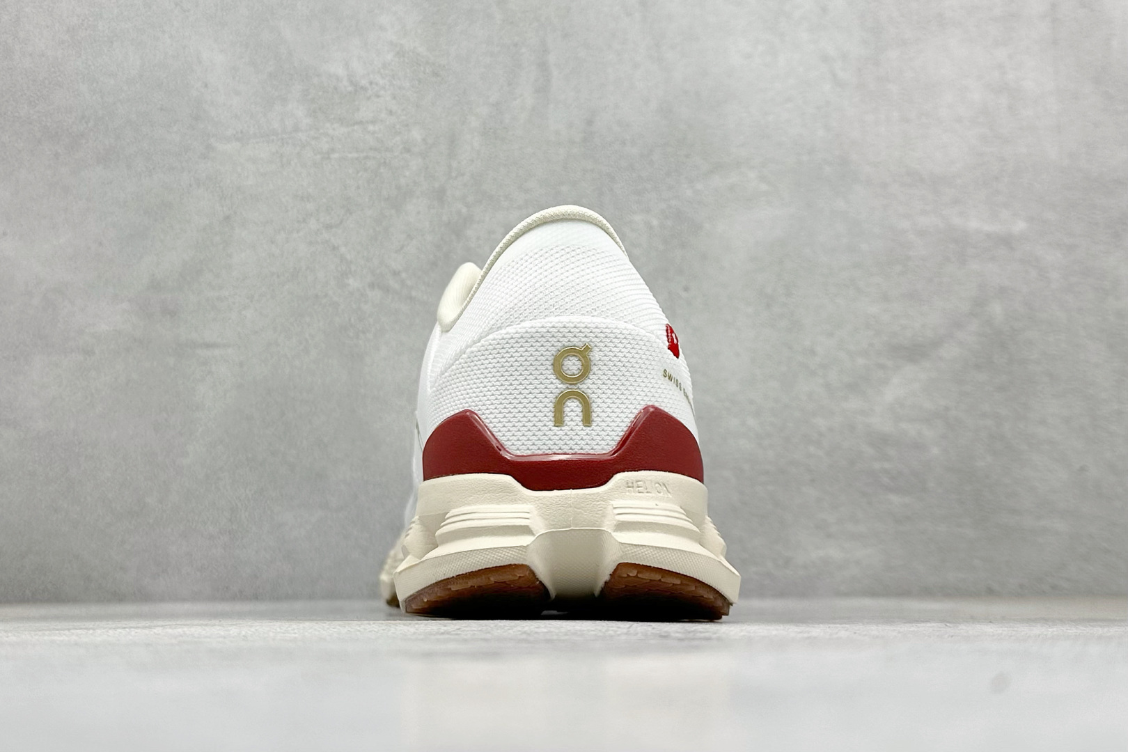 RS版CloudvistaX4 全新综合体能训练运动鞋 Cloud X 舒适乐趣跑，缓震、轻量 On昂跑