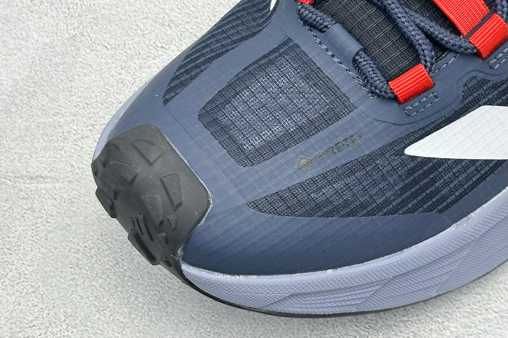 180 Adidas TERREX FREEHIKER SL GTX 阿迪达斯 系带缓震轻质舒适百搭运动鞋 HQ4866