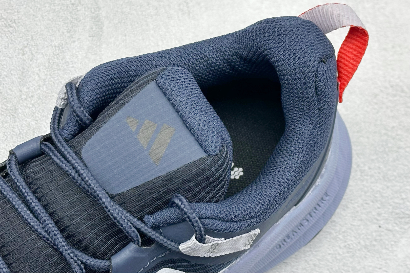 180 Adidas TERREX FREEHIKER SL GTX 阿迪达斯 系带缓震轻质舒适百搭运动鞋 HQ4866