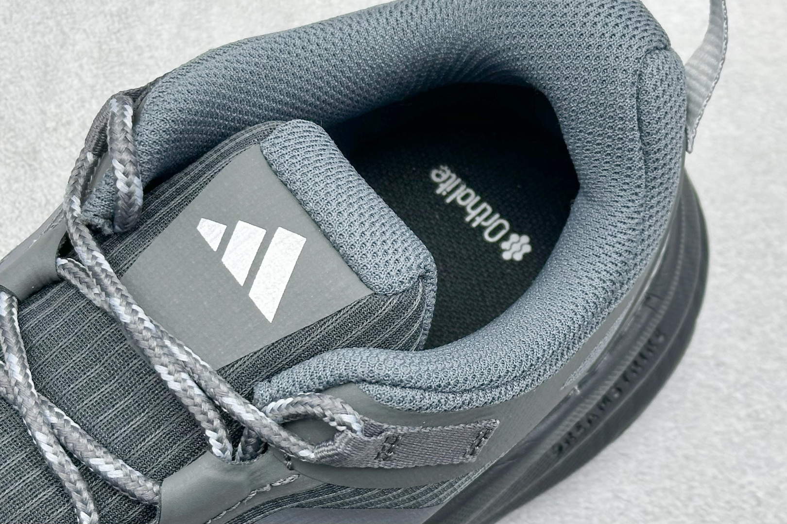 180 Adidas TERREX FREEHIKER SL GTX 阿迪达斯 系带缓震轻质舒适百搭运动鞋 HQ4882