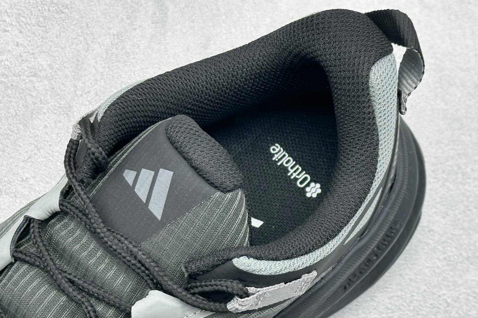 180 Adidas TERREX FREEHIKER SL GTX 阿迪达斯 系带缓震轻质舒适百搭运动鞋 HQ4888