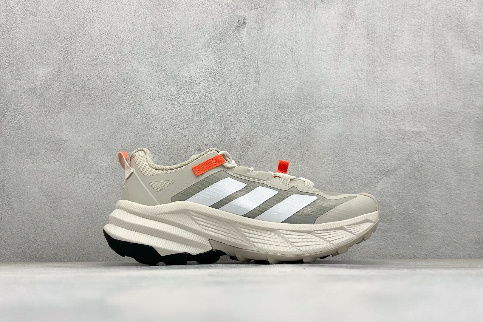 180 Adidas TERREX FREEHIKER SL GTX 阿迪达斯 系带缓震轻质舒适百搭运动鞋 HQ4883