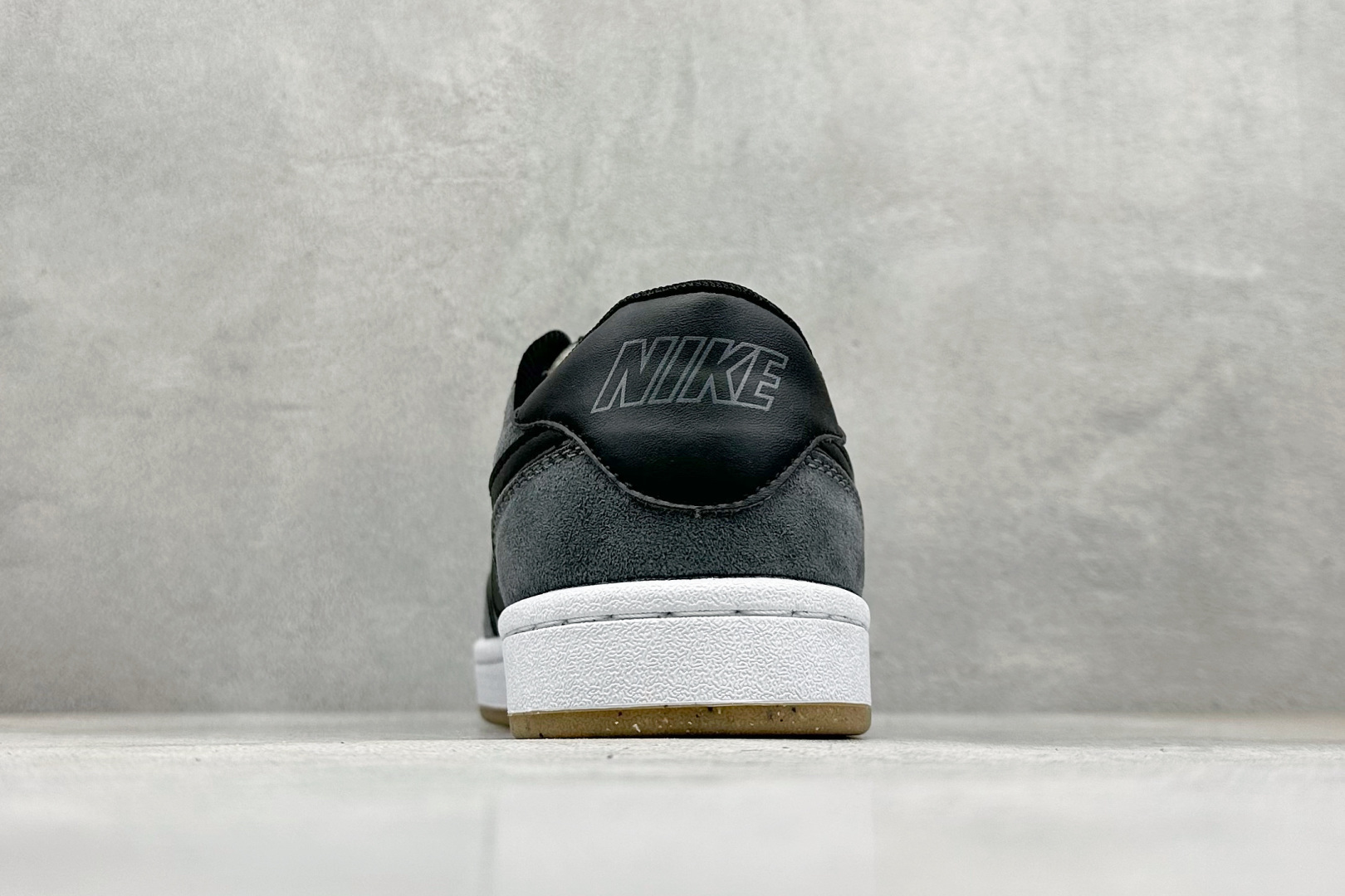 160 Nike SB Classic 防滑耐磨轻便 休闲板鞋 909096-003