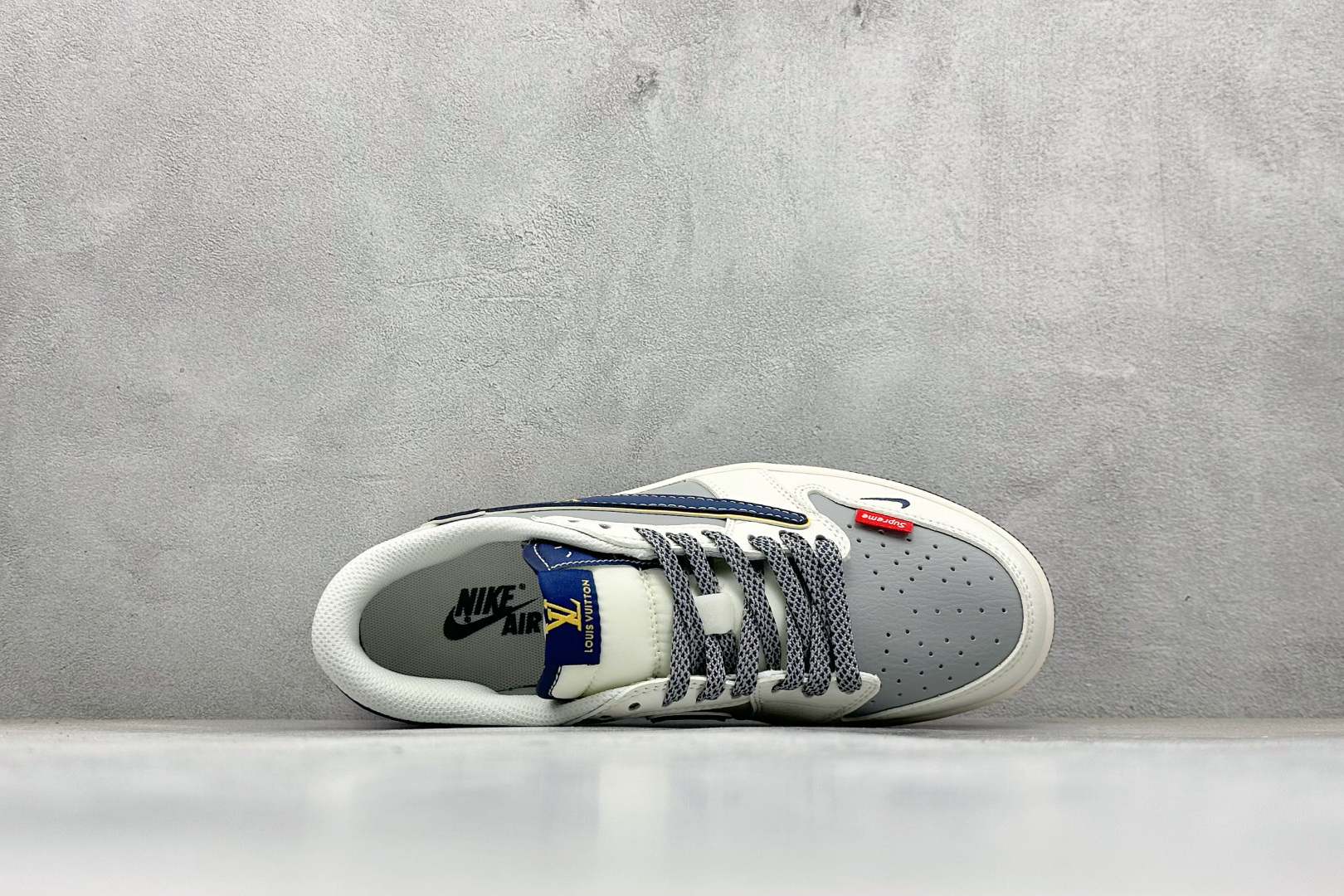 240 Air Jordan 1 Low AJ1 乔1 LV联名倒勾 高端定制 低帮复古篮球鞋 ZY1618-012