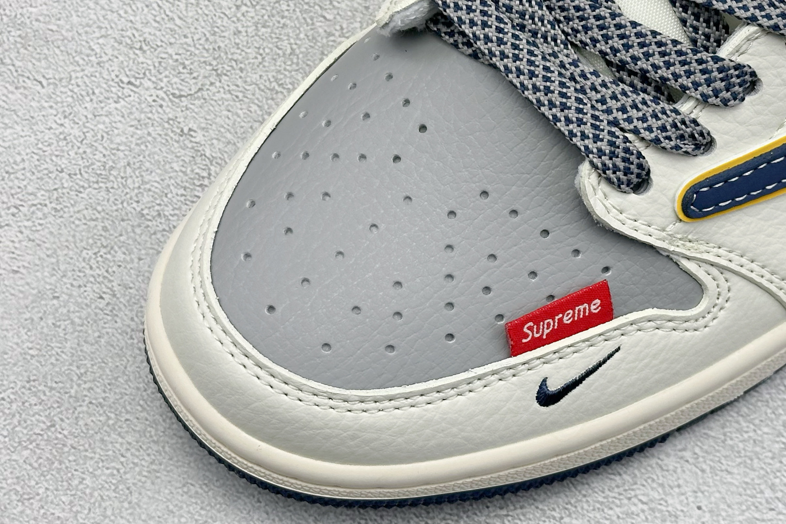 240 Air Jordan 1 Low AJ1 乔1 LV联名倒勾 高端定制 低帮复古篮球鞋 ZY1618-012