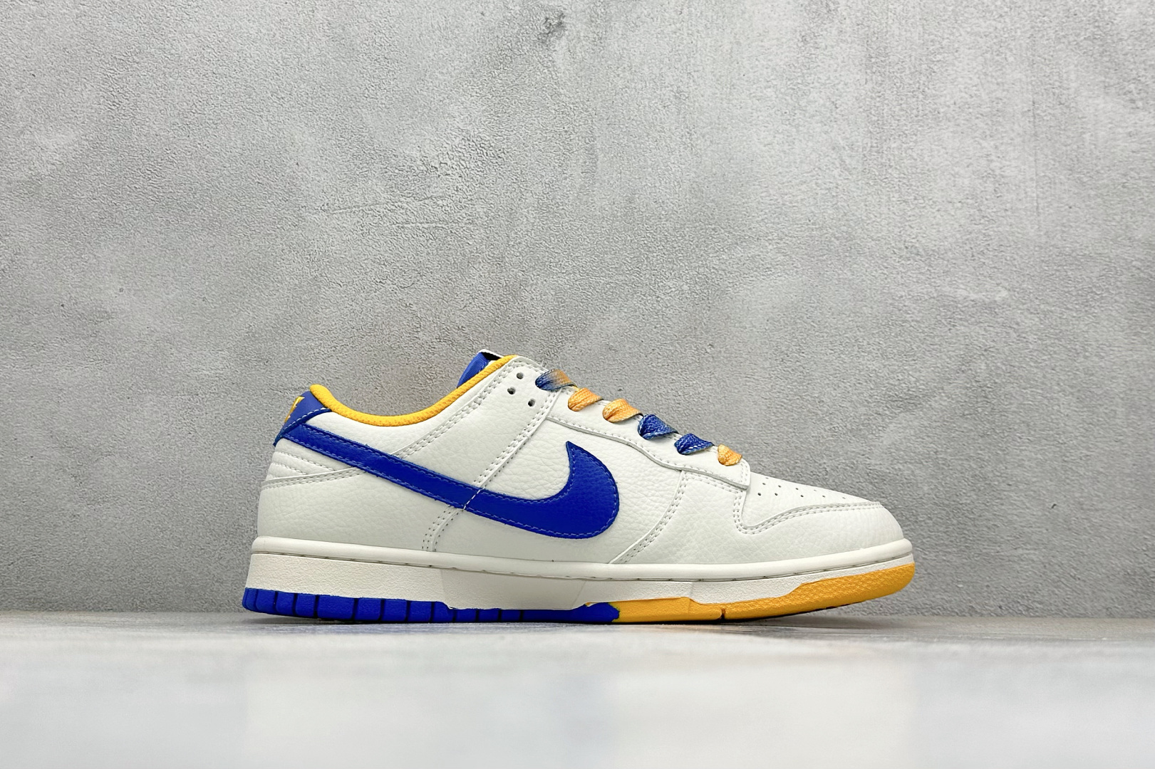 280 XC版Nike SB Dunk Low“NBA联名——金州勇士” 周年高端定制 低帮休闲板鞋 CS1688-108