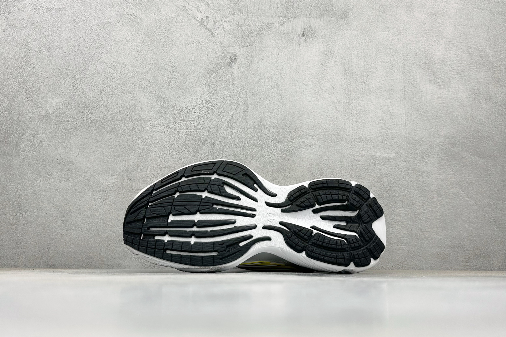 300 I8版Balenciaga 新款Phantom Sneaker 825418WDWTS