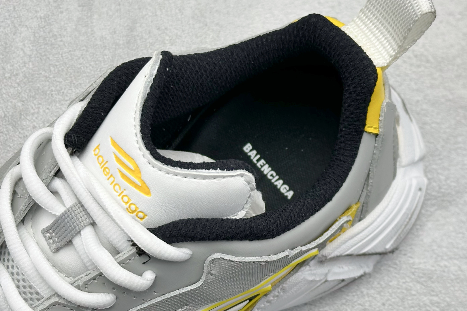 300 I8版Balenciaga 新款Phantom Sneaker 825418WDWTS