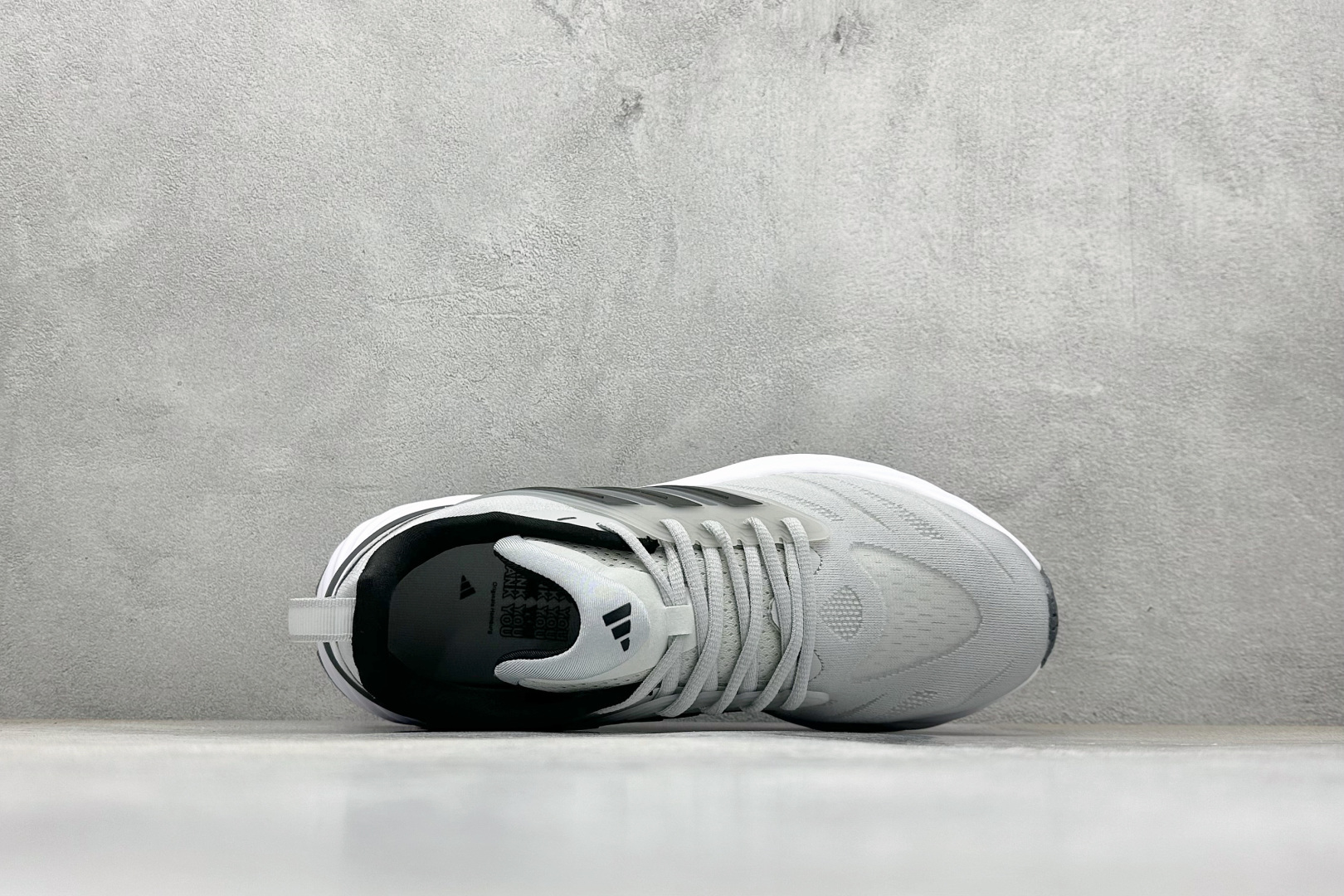 Adidas ADIPURE GLIDE 减震防滑耐磨透气低帮跑步鞋 D25815