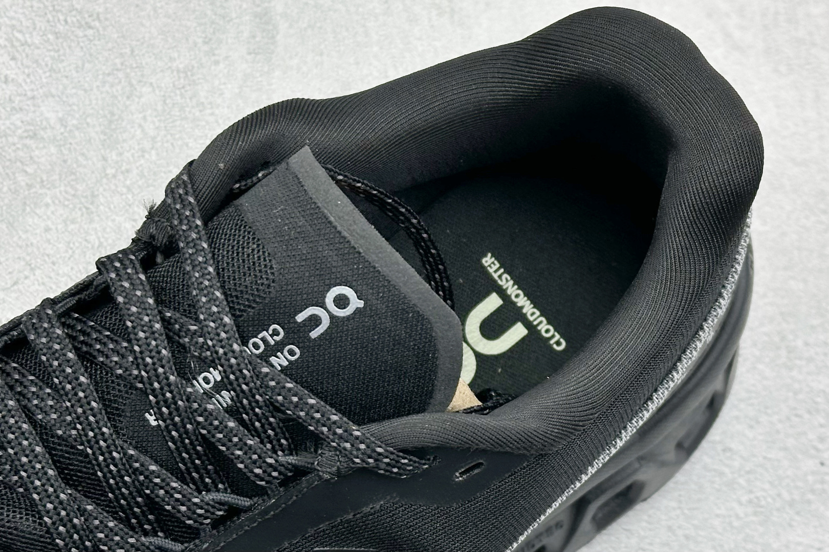 On昂跑Cloudmonster 2 小怪兽 舒适透气百搭 缓震防滑耐磨 休闲运动跑步鞋 3ME1012-莆田鞋,莆田鞋货源,高仿鞋,高仿鞋货源,安福档口,莆田高仿鞋,莆田鞋批发,高仿鞋批发,莆田高仿运动鞋,高仿运动鞋,莆田运动鞋 On昂跑Cloudmonster 2 小怪兽 舒适透气百搭 缓震防滑耐磨 休闲运动跑步鞋 3ME1012