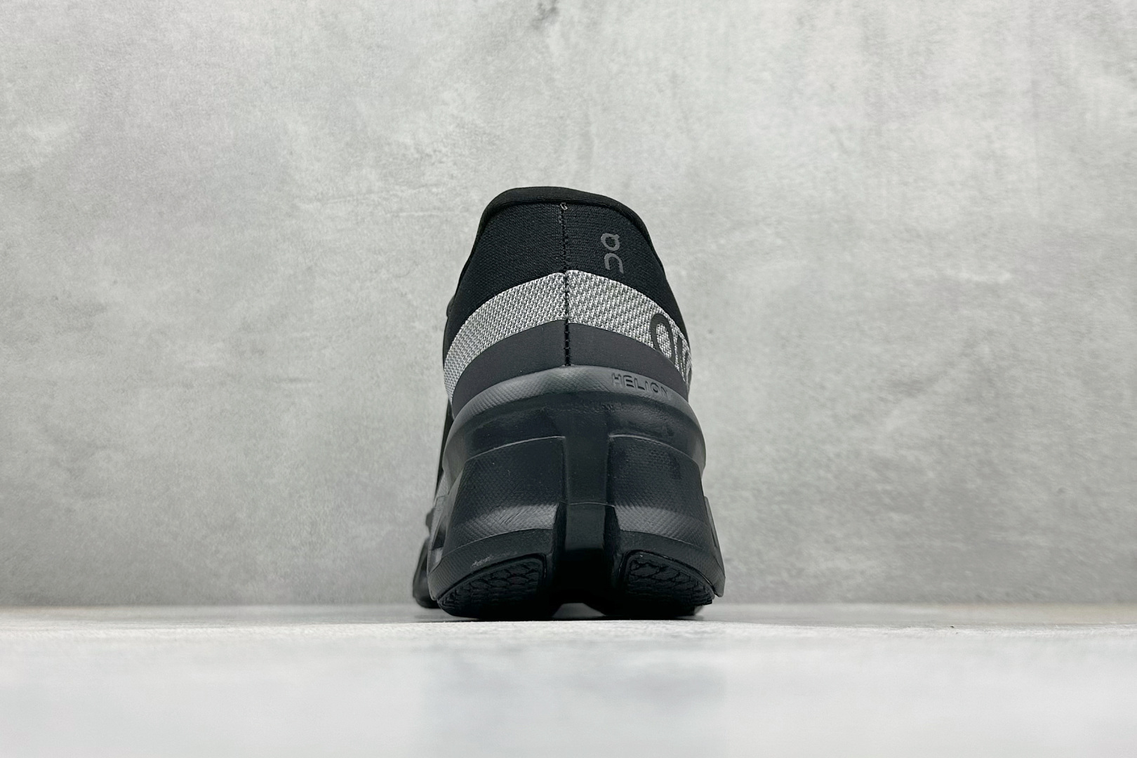 On昂跑Cloudmonster 2 小怪兽 舒适透气百搭 缓震防滑耐磨 休闲运动跑步鞋 3ME1012-莆田鞋,莆田鞋货源,高仿鞋,高仿鞋货源,安福档口,莆田高仿鞋,莆田鞋批发,高仿鞋批发,莆田高仿运动鞋,高仿运动鞋,莆田运动鞋 On昂跑Cloudmonster 2 小怪兽 舒适透气百搭 缓震防滑耐磨 休闲运动跑步鞋 3ME1012