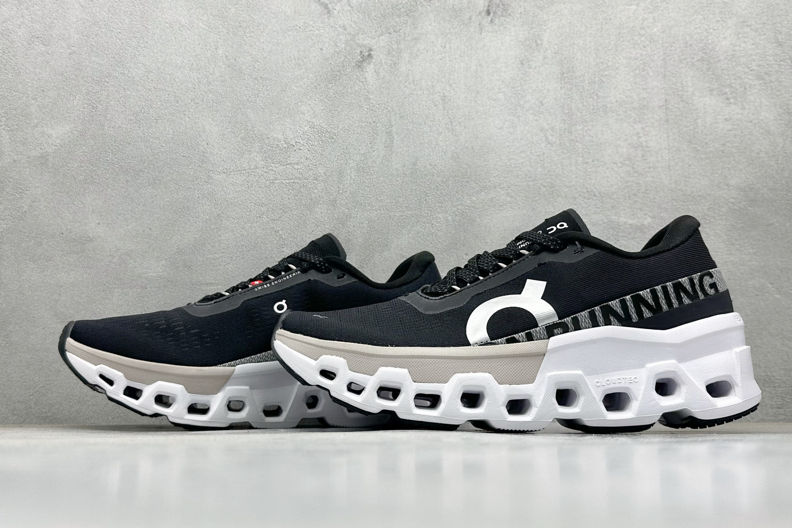 On昂跑Cloudmonster 2 小怪兽 舒适透气百搭 缓震防滑耐磨 休闲运动跑步鞋 3ME1012-莆田鞋,莆田鞋货源,高仿鞋,高仿鞋货源,安福档口,莆田高仿鞋,莆田鞋批发,高仿鞋批发,莆田高仿运动鞋,高仿运动鞋,莆田运动鞋 On昂跑Cloudmonster 2 小怪兽 舒适透气百搭 缓震防滑耐磨 休闲运动跑步鞋 3ME1012