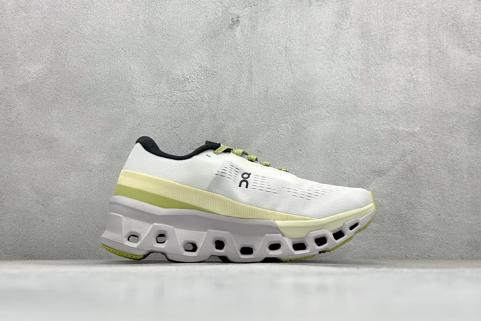 On昂跑Cloudmonster 2 小怪兽 舒适透气百搭 缓震防滑耐磨 休闲运动跑步鞋 3ME1012-莆田鞋,莆田鞋货源,高仿鞋,高仿鞋货源,安福档口,莆田高仿鞋,莆田鞋批发,高仿鞋批发,莆田高仿运动鞋,高仿运动鞋,莆田运动鞋 On昂跑Cloudmonster 2 小怪兽 舒适透气百搭 缓震防滑耐磨 休闲运动跑步鞋 3ME1012