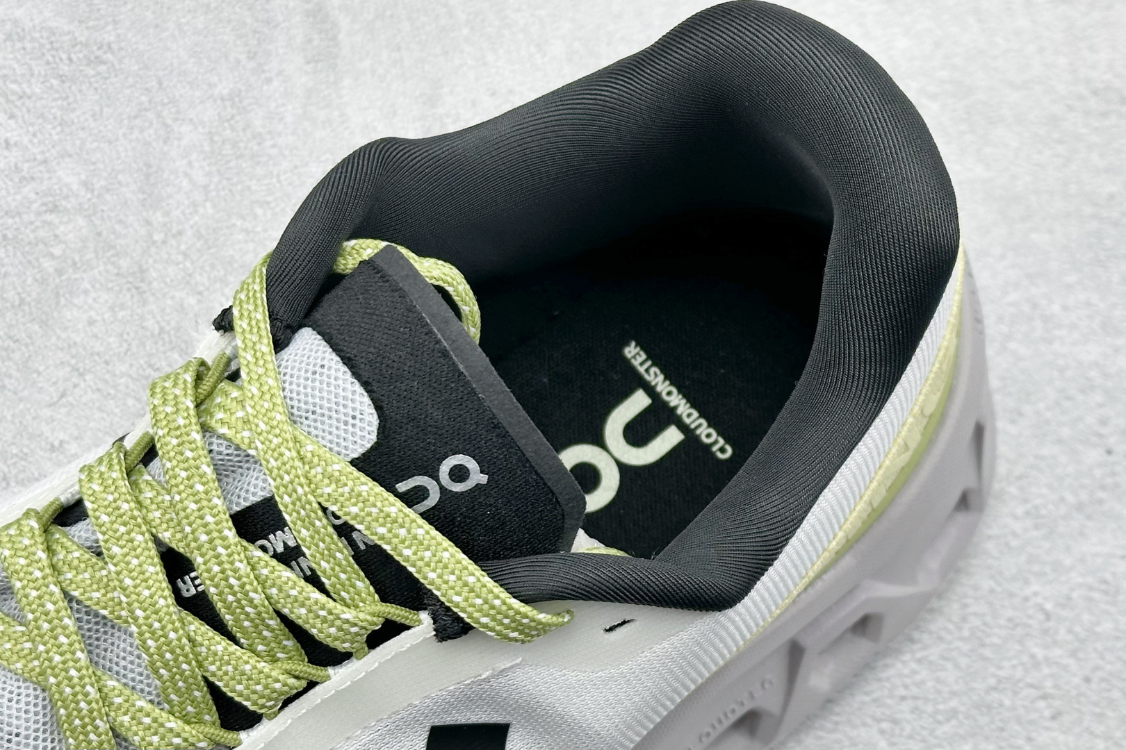 On昂跑Cloudmonster 2 小怪兽 舒适透气百搭 缓震防滑耐磨 休闲运动跑步鞋 3ME1012-莆田鞋,莆田鞋货源,高仿鞋,高仿鞋货源,安福档口,莆田高仿鞋,莆田鞋批发,高仿鞋批发,莆田高仿运动鞋,高仿运动鞋,莆田运动鞋 On昂跑Cloudmonster 2 小怪兽 舒适透气百搭 缓震防滑耐磨 休闲运动跑步鞋 3ME1012