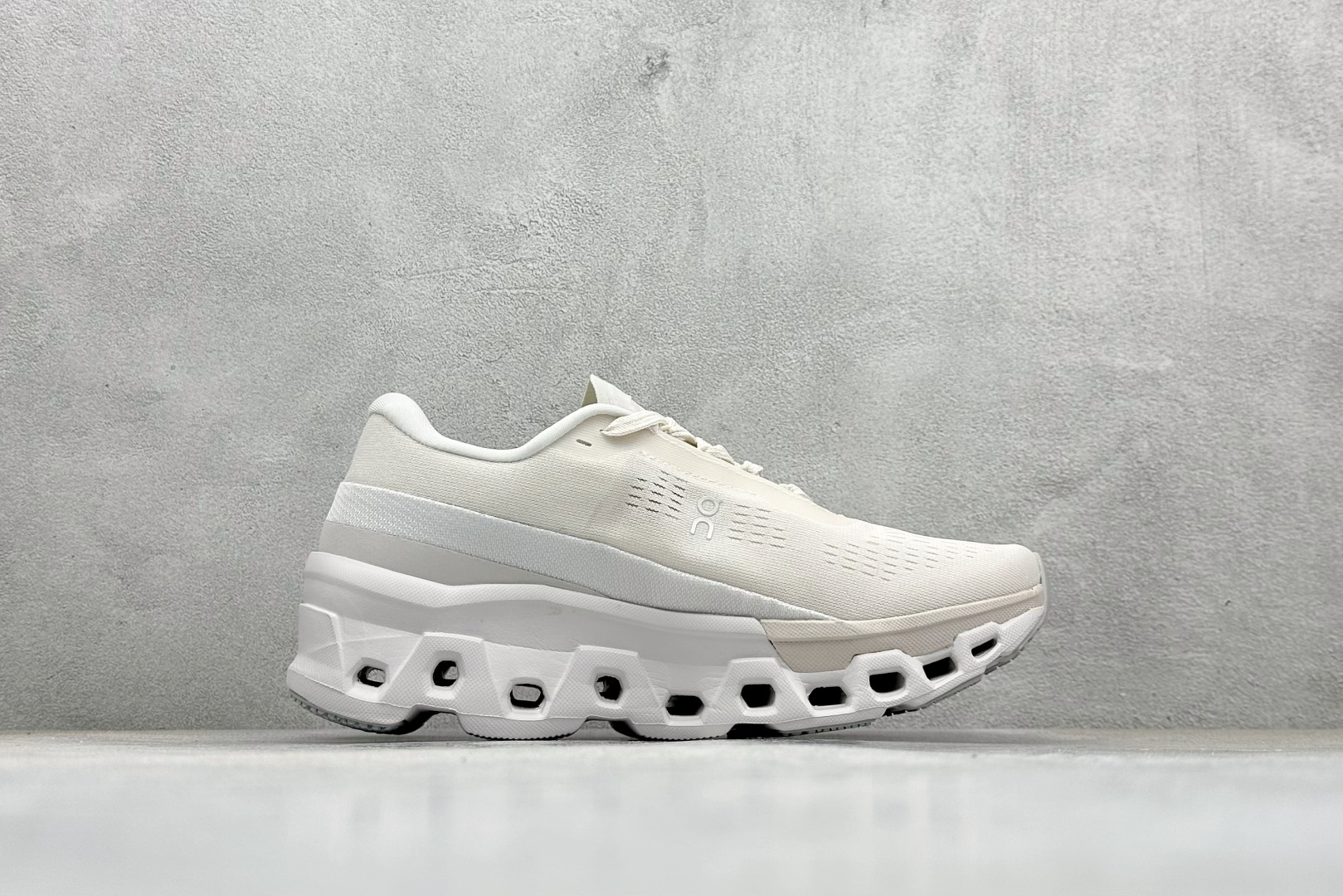 On昂跑Cloudmonster 2 小怪兽 舒适透气百搭 缓震防滑耐磨 休闲运动跑步鞋 3ME1011-莆田鞋,莆田鞋货源,高仿鞋,高仿鞋货源,安福档口,莆田高仿鞋,莆田鞋批发,高仿鞋批发,莆田高仿运动鞋,高仿运动鞋,莆田运动鞋 On昂跑Cloudmonster 2 小怪兽 舒适透气百搭 缓震防滑耐磨 休闲运动跑步鞋 3ME1011