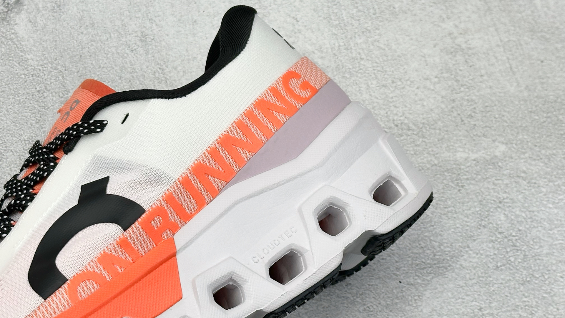 On昂跑Cloudmonster 2 小怪兽 舒适透气百搭 缓震防滑耐磨 休闲运动跑步鞋 3ME1012