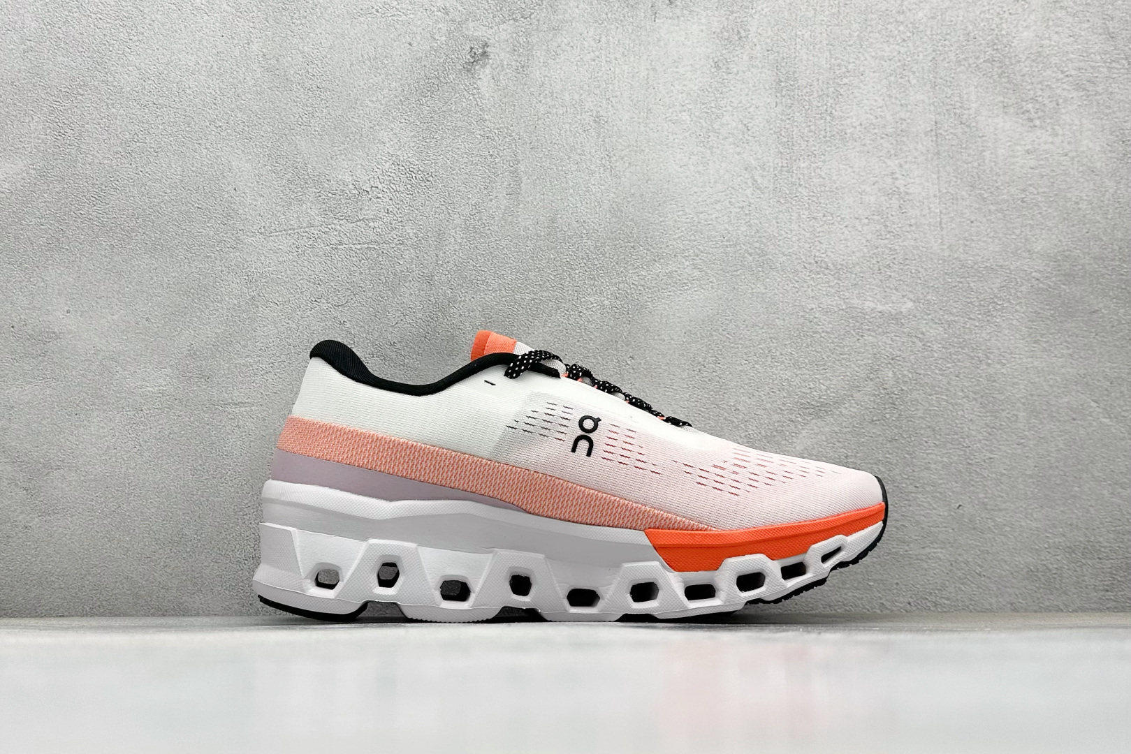 On昂跑Cloudmonster 2 小怪兽 舒适透气百搭 缓震防滑耐磨 休闲运动跑步鞋 3ME1012