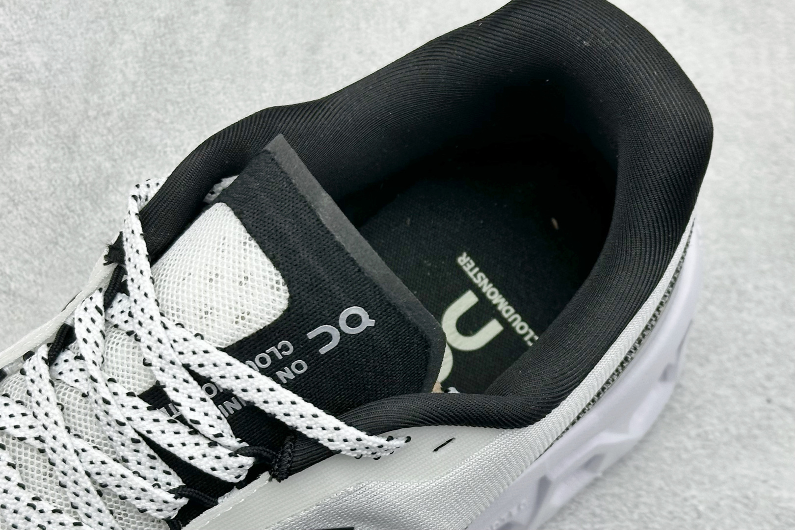 On昂跑Cloudmonster 2 小怪兽 舒适透气百搭 缓震防滑耐磨 休闲运动跑步鞋 3ME1012