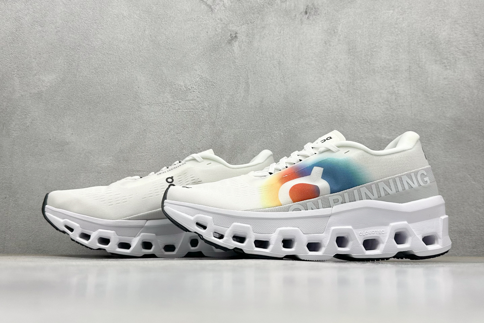 On昂跑Cloudmonster 2 小怪兽 舒适透气百搭 缓震防滑耐磨 休闲运动跑步鞋 3ME1023