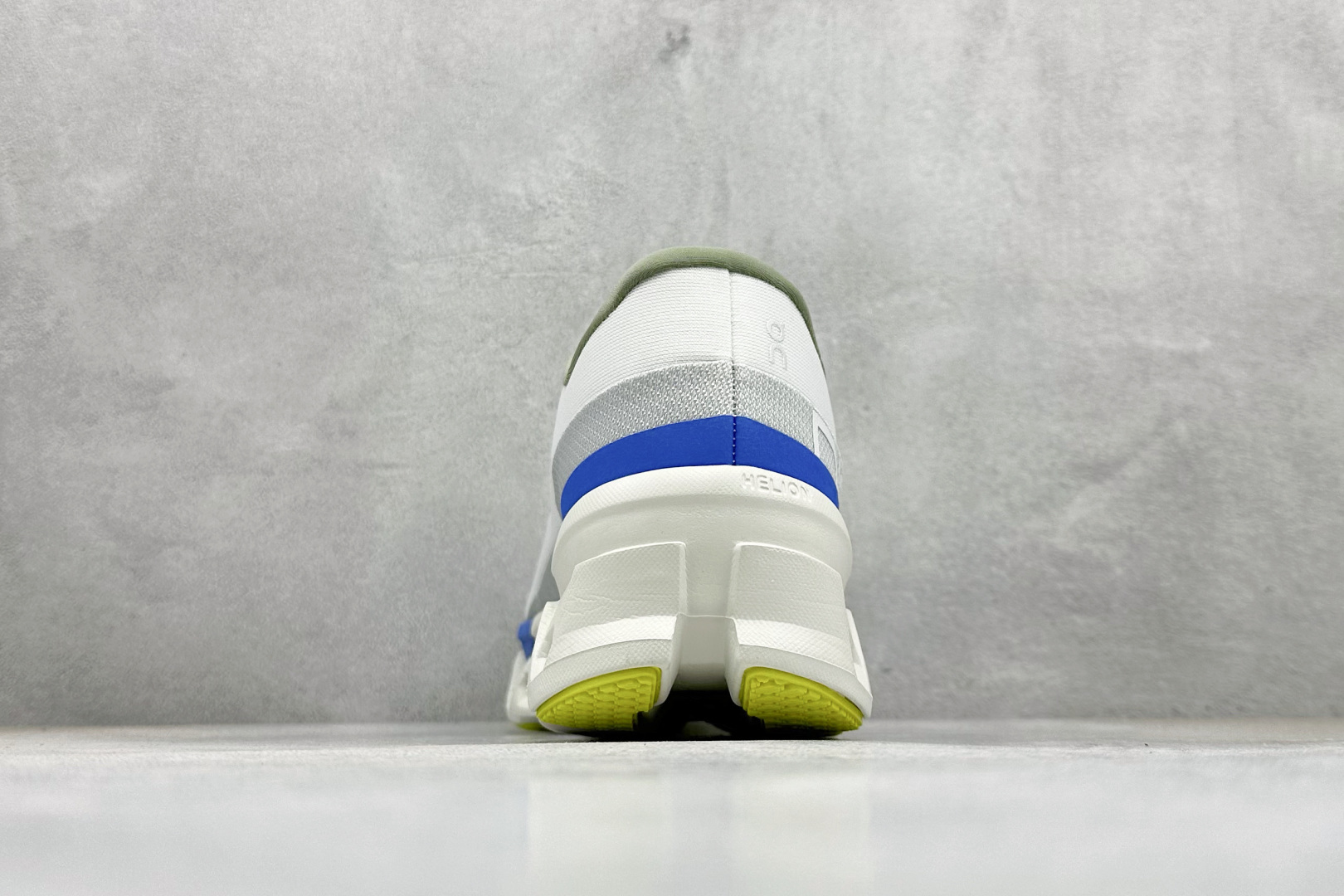 On昂跑Cloudmonster 2 小怪兽 舒适透气百搭 缓震防滑耐磨 休闲运动跑步鞋 3ME1067-莆田鞋,莆田鞋货源,高仿鞋,高仿鞋货源,安福档口,莆田高仿鞋,莆田鞋批发,高仿鞋批发,莆田高仿运动鞋,高仿运动鞋,莆田运动鞋 On昂跑Cloudmonster 2 小怪兽 舒适透气百搭 缓震防滑耐磨 休闲运动跑步鞋 3ME1067