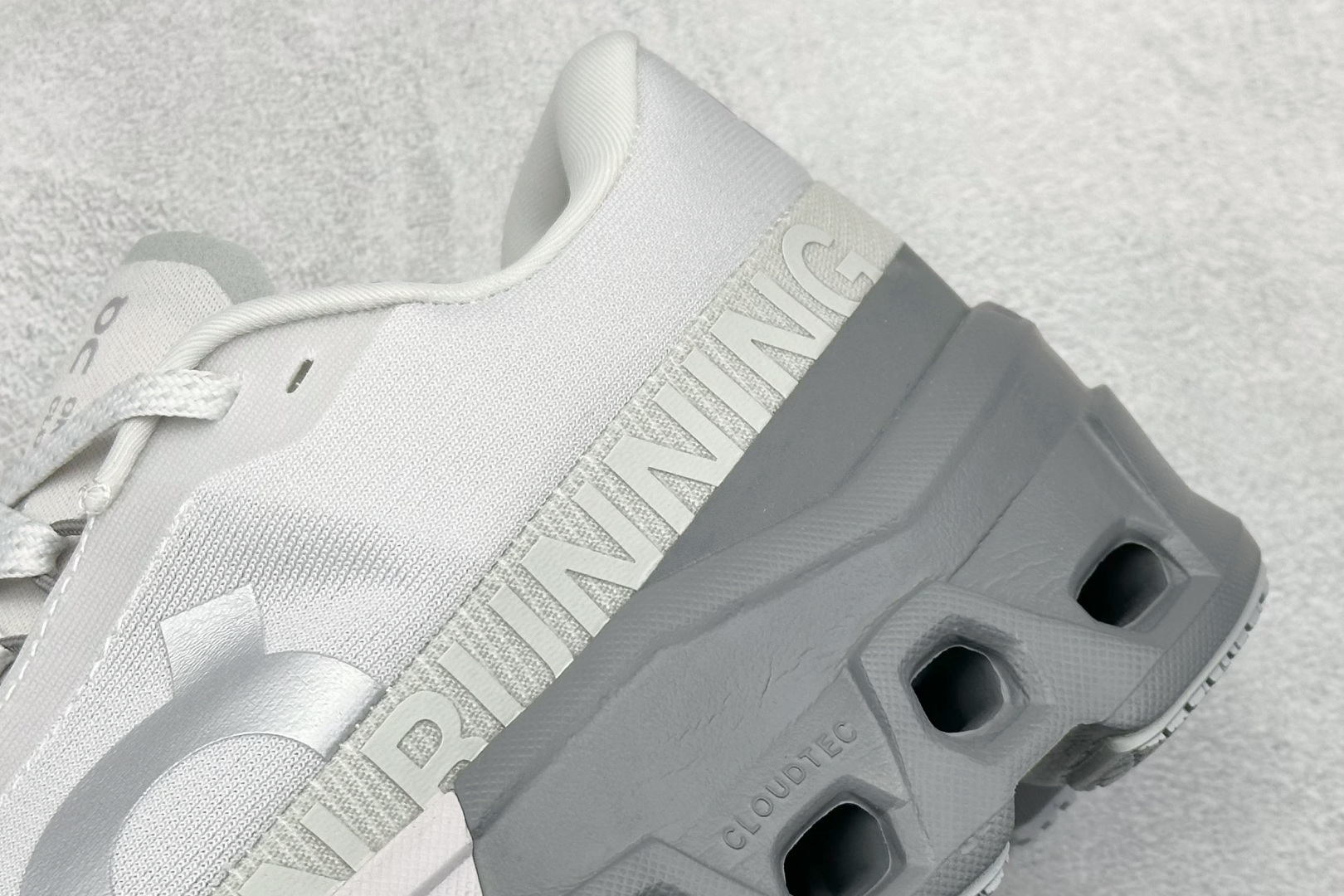 On昂跑Cloudmonster 2 小怪兽 舒适透气百搭 缓震防滑耐磨 休闲运动跑步鞋 3ME1012-莆田鞋,莆田鞋货源,高仿鞋,高仿鞋货源,安福档口,莆田高仿鞋,莆田鞋批发,高仿鞋批发,莆田高仿运动鞋,高仿运动鞋,莆田运动鞋 On昂跑Cloudmonster 2 小怪兽 舒适透气百搭 缓震防滑耐磨 休闲运动跑步鞋 3ME1012