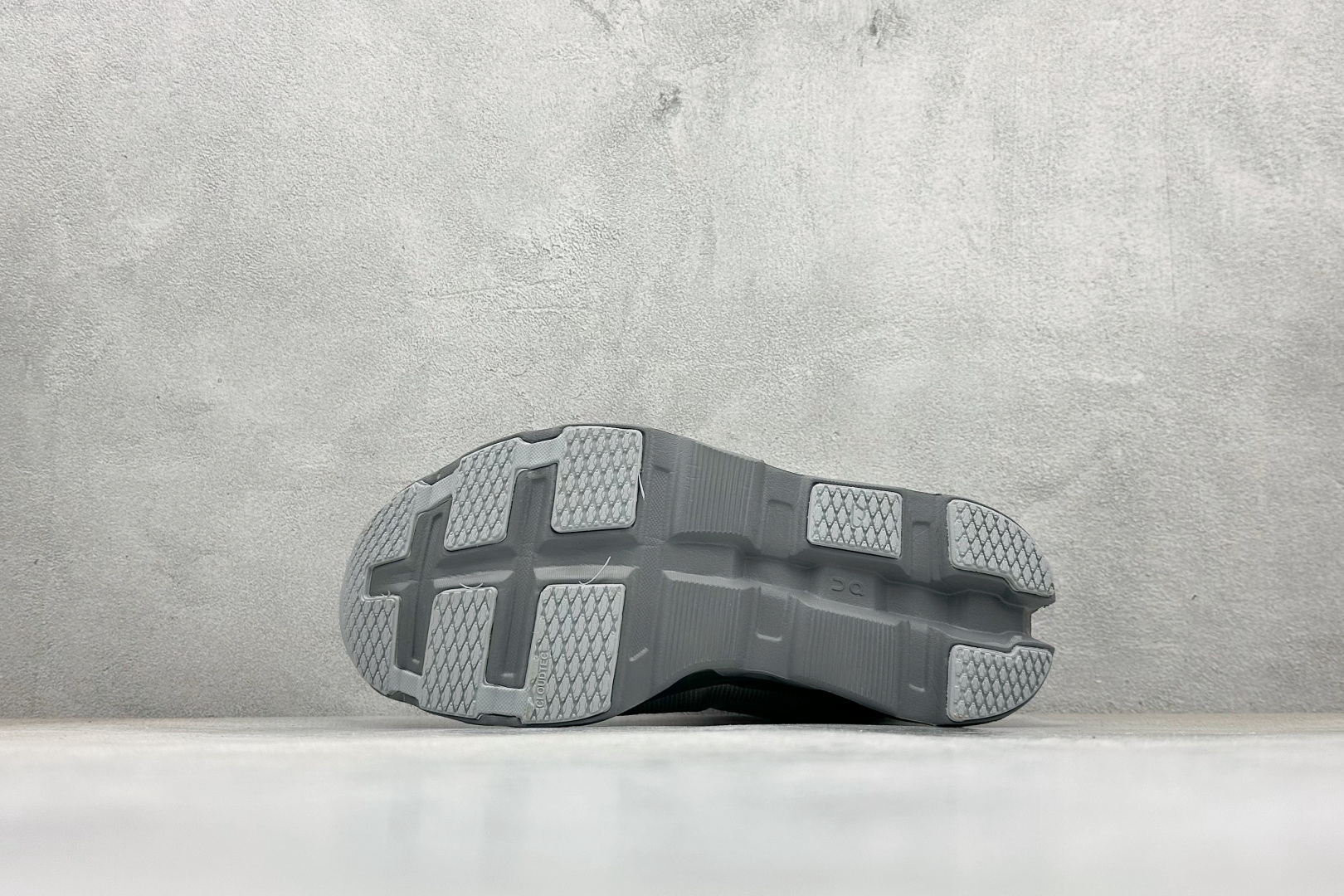 On昂跑Cloudmonster 2 小怪兽 舒适透气百搭 缓震防滑耐磨 休闲运动跑步鞋 3ME1012-莆田鞋,莆田鞋货源,高仿鞋,高仿鞋货源,安福档口,莆田高仿鞋,莆田鞋批发,高仿鞋批发,莆田高仿运动鞋,高仿运动鞋,莆田运动鞋 On昂跑Cloudmonster 2 小怪兽 舒适透气百搭 缓震防滑耐磨 休闲运动跑步鞋 3ME1012