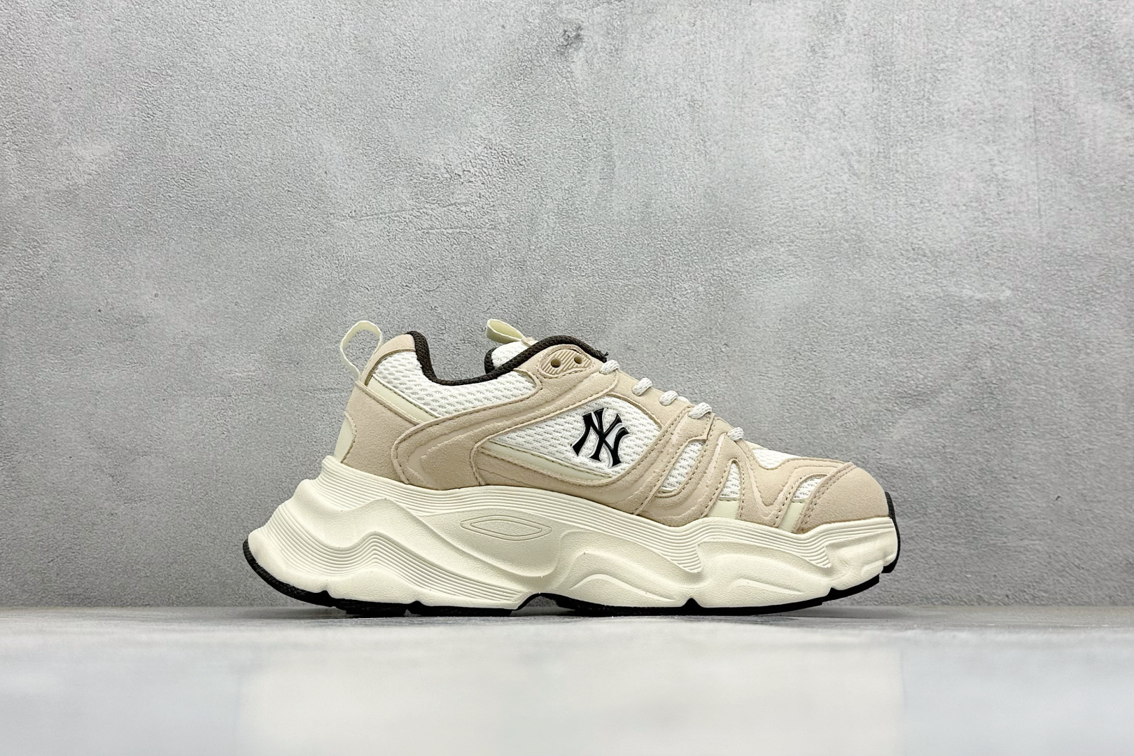 终端放店NY版MLB Champ Chunky SD 纽约洋基队 增高厚底休闲板鞋 货号：3ASHCC1