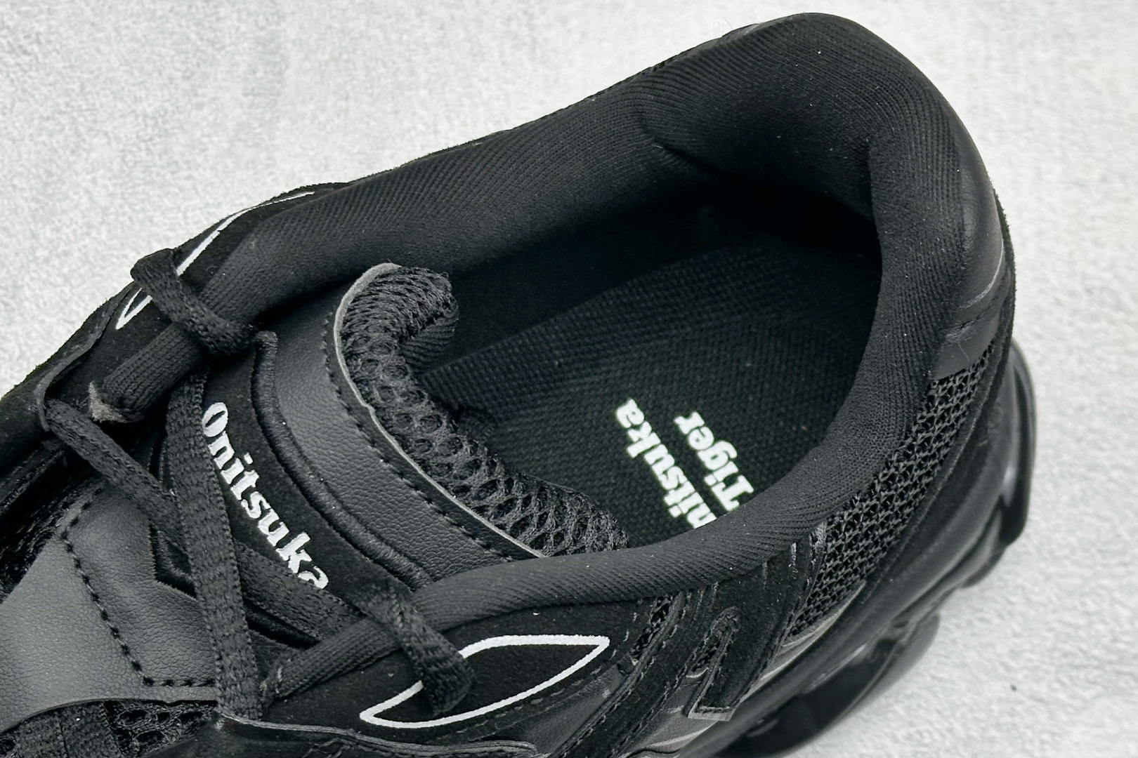 GS版Onitsuka Tiger鬼塚虎 TIGRUN 时尚百搭 耐磨 低帮 生活休闲鞋 1183C478-001