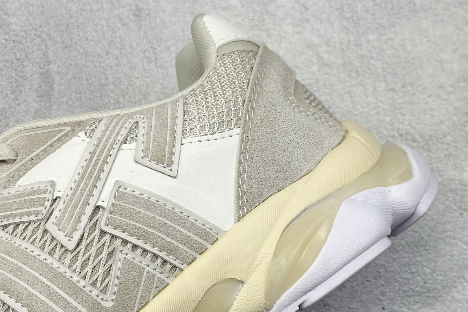 GS版Onitsuka Tiger鬼塚虎 TIGRUN 时尚百搭 耐磨 低帮 生活休闲鞋 1183C478-100