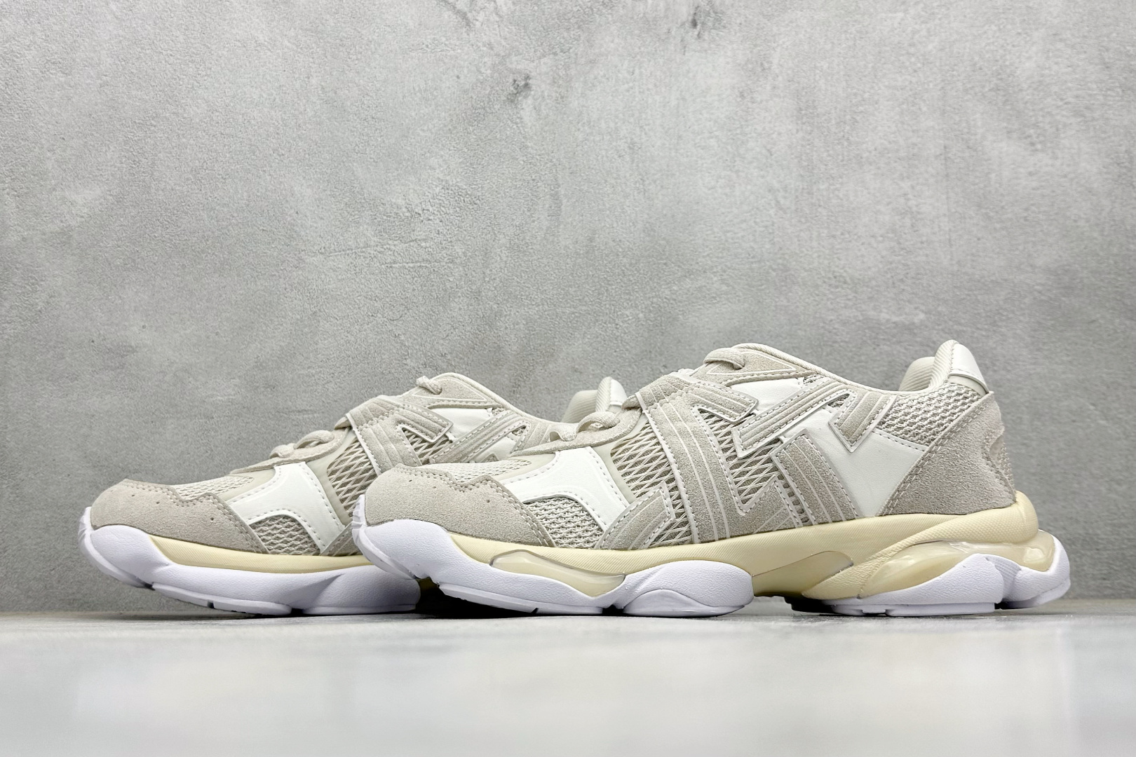 GS版Onitsuka Tiger鬼塚虎 TIGRUN 时尚百搭 耐磨 低帮 生活休闲鞋 1183C478-100