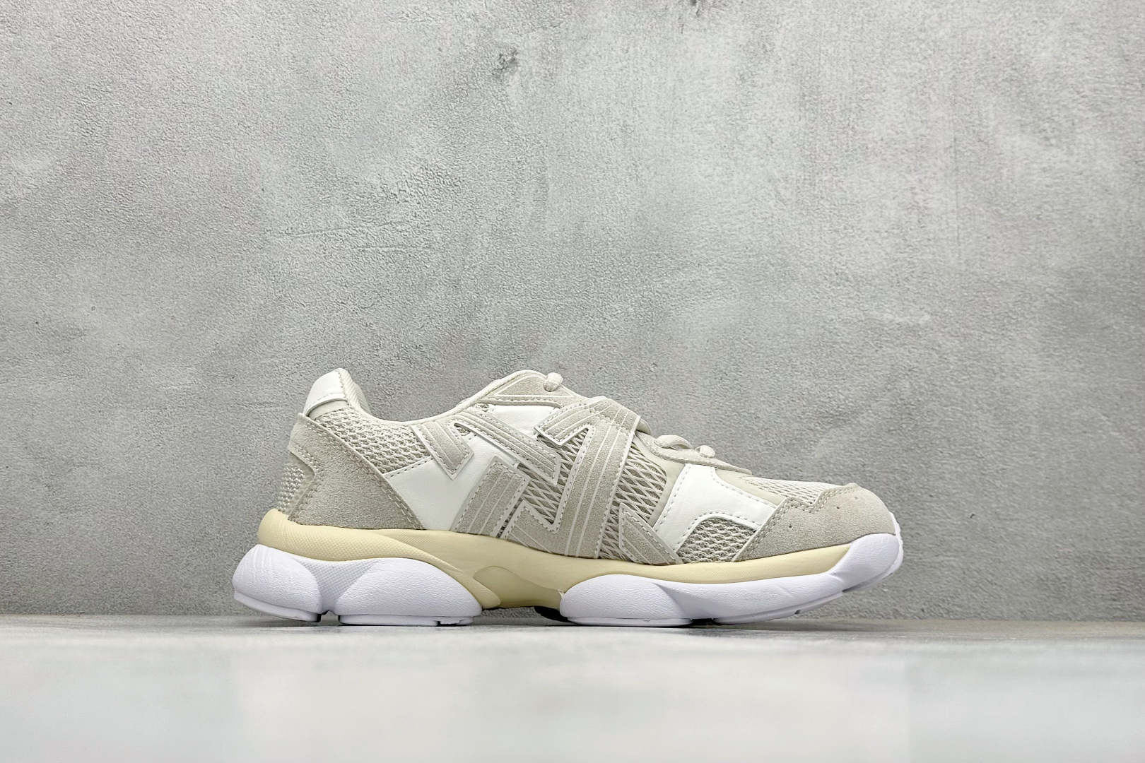 GS版Onitsuka Tiger鬼塚虎 TIGRUN 时尚百搭 耐磨 低帮 生活休闲鞋 1183C478-100