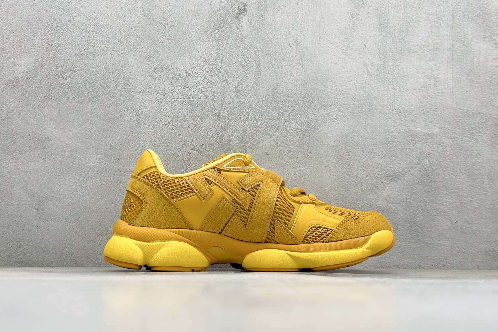 GS版Onitsuka Tiger鬼塚虎 TIGRUN 时尚百搭 耐磨 低帮 生活休闲鞋 1183C478-750