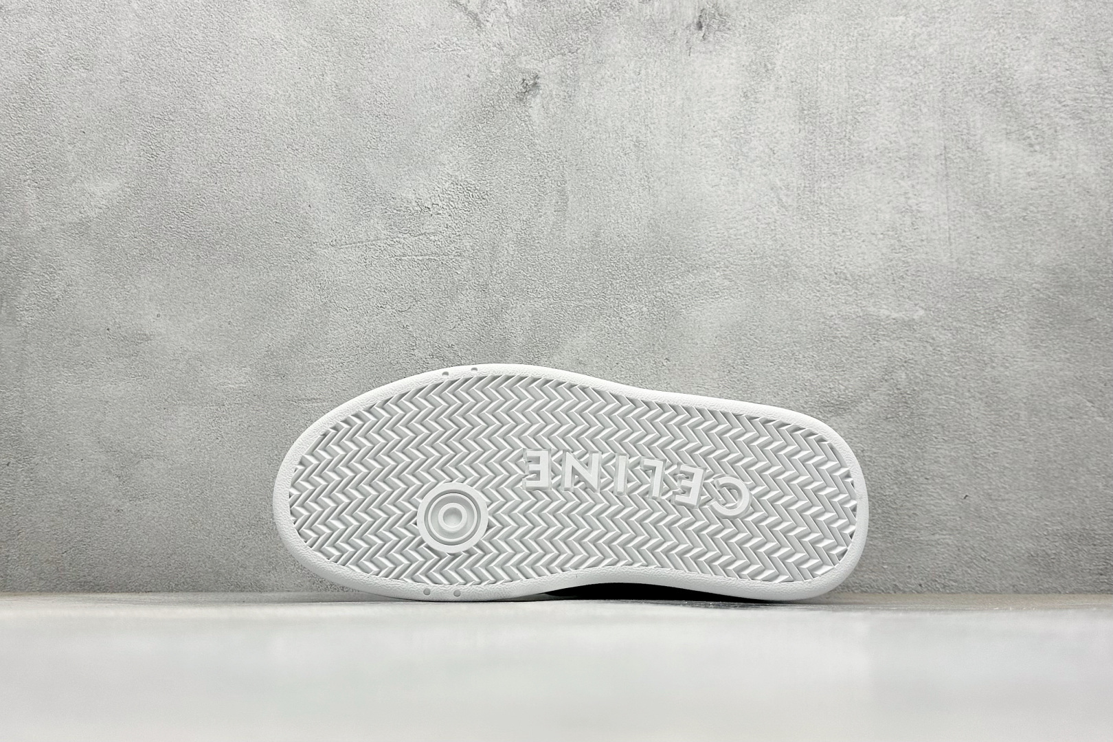 CELINE赛琳 Trainer 皮革 系带 低帮 时尚板鞋 女款 白色 G46608Y5