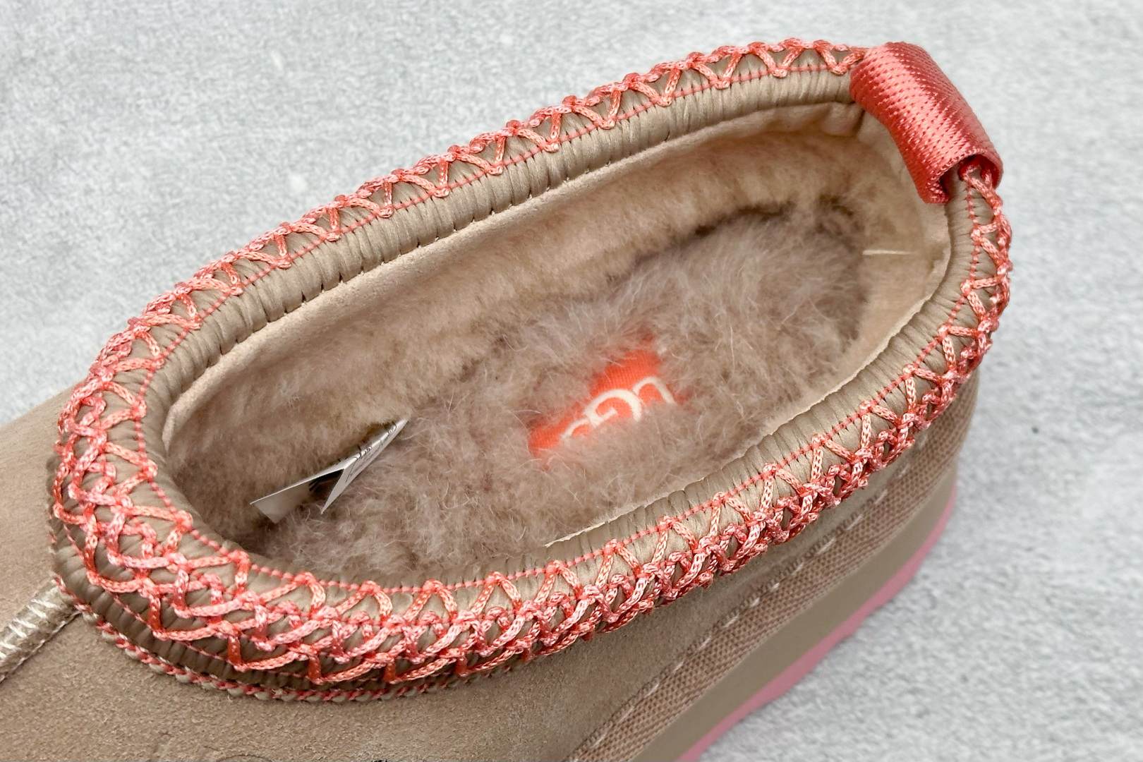 UGGTazz 民族风厚底 1172130-莆田鞋,莆田鞋货源,高仿鞋,高仿鞋货源,安福档口,莆田高仿鞋,莆田鞋批发,高仿鞋批发,莆田高仿运动鞋,高仿运动鞋,莆田运动鞋 UGGTazz 民族风厚底 1172130