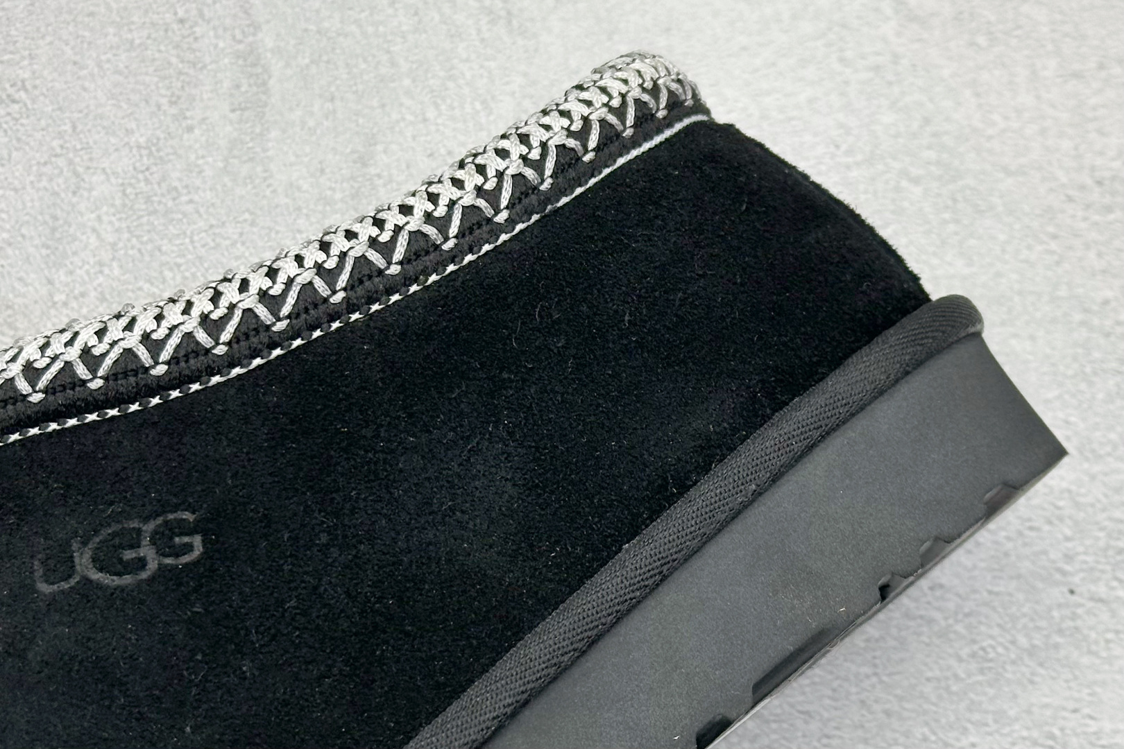 UGGTazz 民族风薄底 小红书爆款 广州外贸大厂生产鞋头到鞋垫真羊皮毛-莆田鞋,莆田鞋货源,高仿鞋,高仿鞋货源,安福档口,莆田高仿鞋,莆田鞋批发,高仿鞋批发,莆田高仿运动鞋,高仿运动鞋,莆田运动鞋 UGGTazz 民族风薄底 小红书爆款 广州外贸大厂生产鞋头到鞋垫真羊皮毛