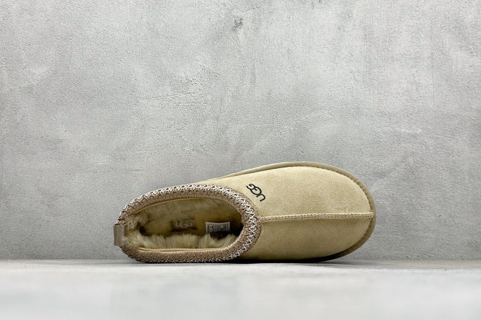 UGGTazz 民族风厚底 1122553-莆田鞋,莆田鞋货源,高仿鞋,高仿鞋货源,安福档口,莆田高仿鞋,莆田鞋批发,高仿鞋批发,莆田高仿运动鞋,高仿运动鞋,莆田运动鞋 UGGTazz 民族风厚底 1122553