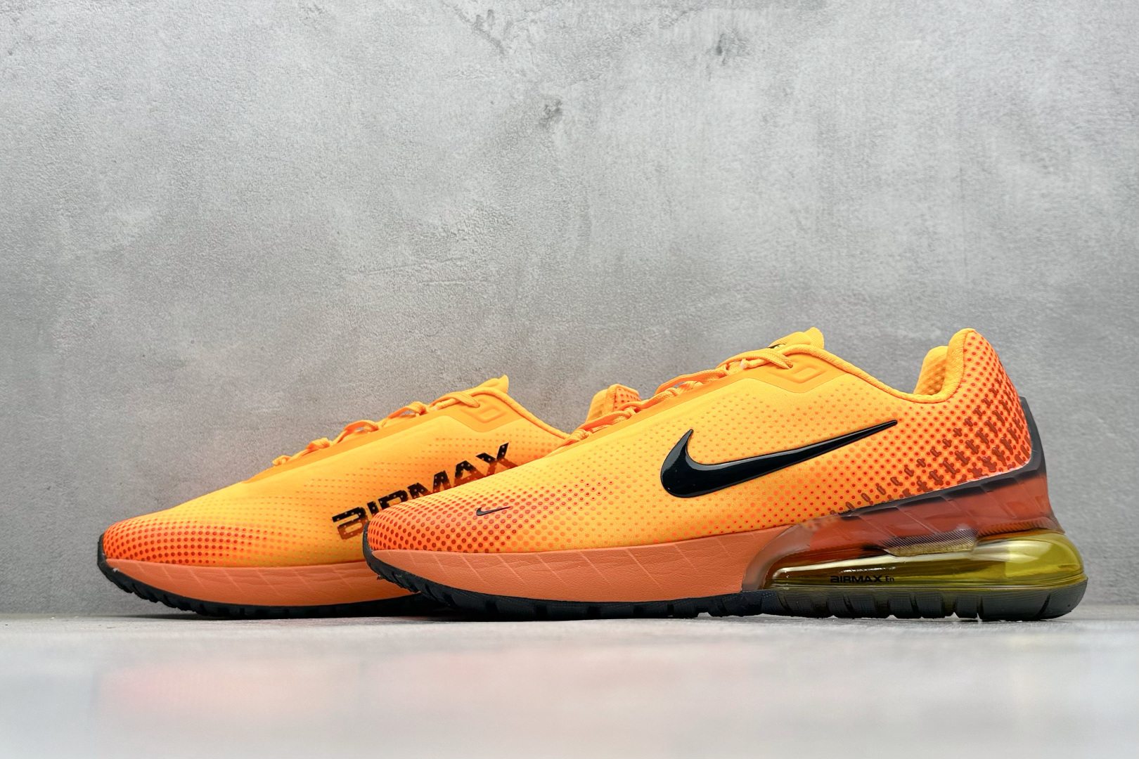 Nike Air Max Phoenix 复古子弹气垫运动跑步鞋 FZ5307-700