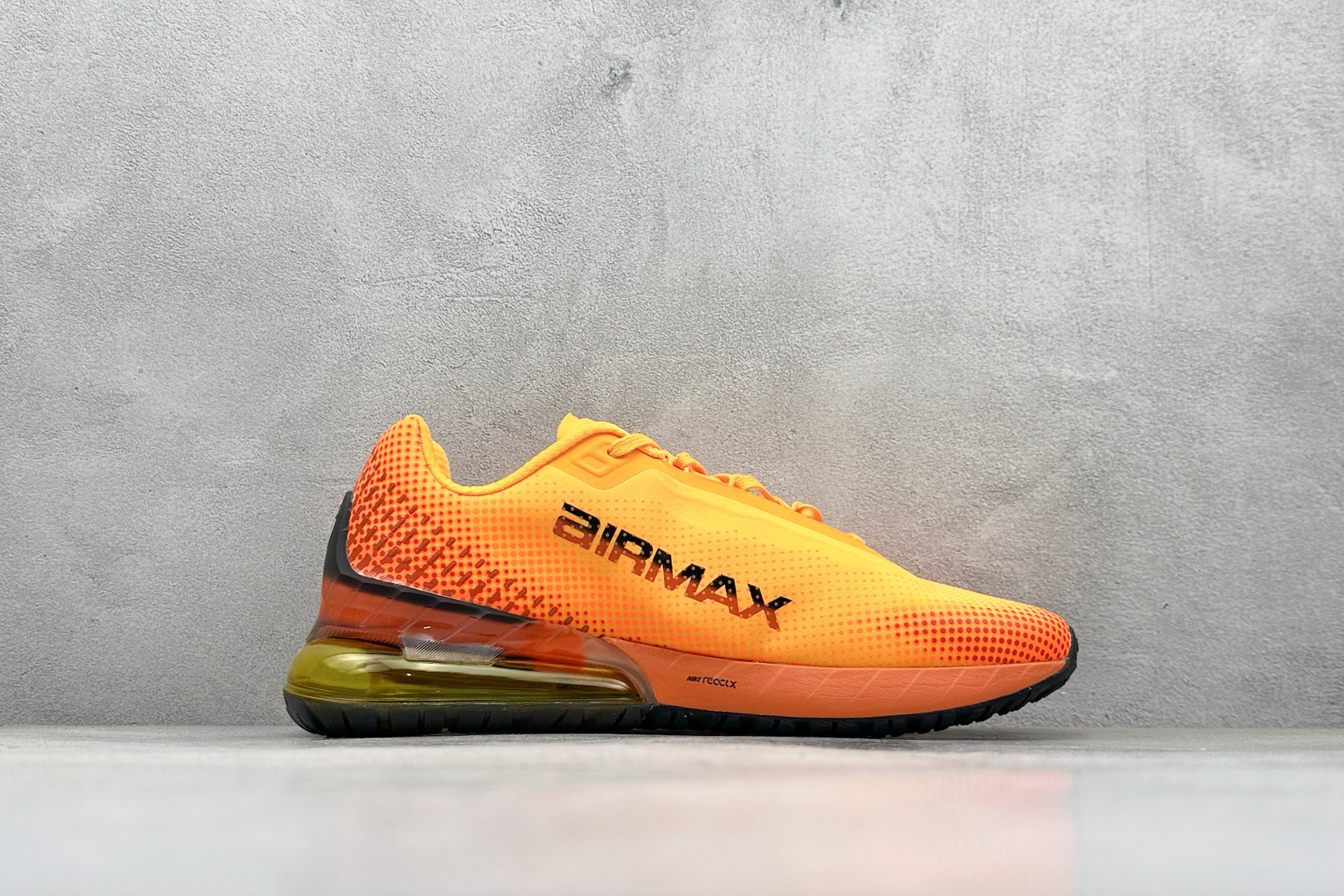 Nike Air Max Phoenix 复古子弹气垫运动跑步鞋 FZ5307-700