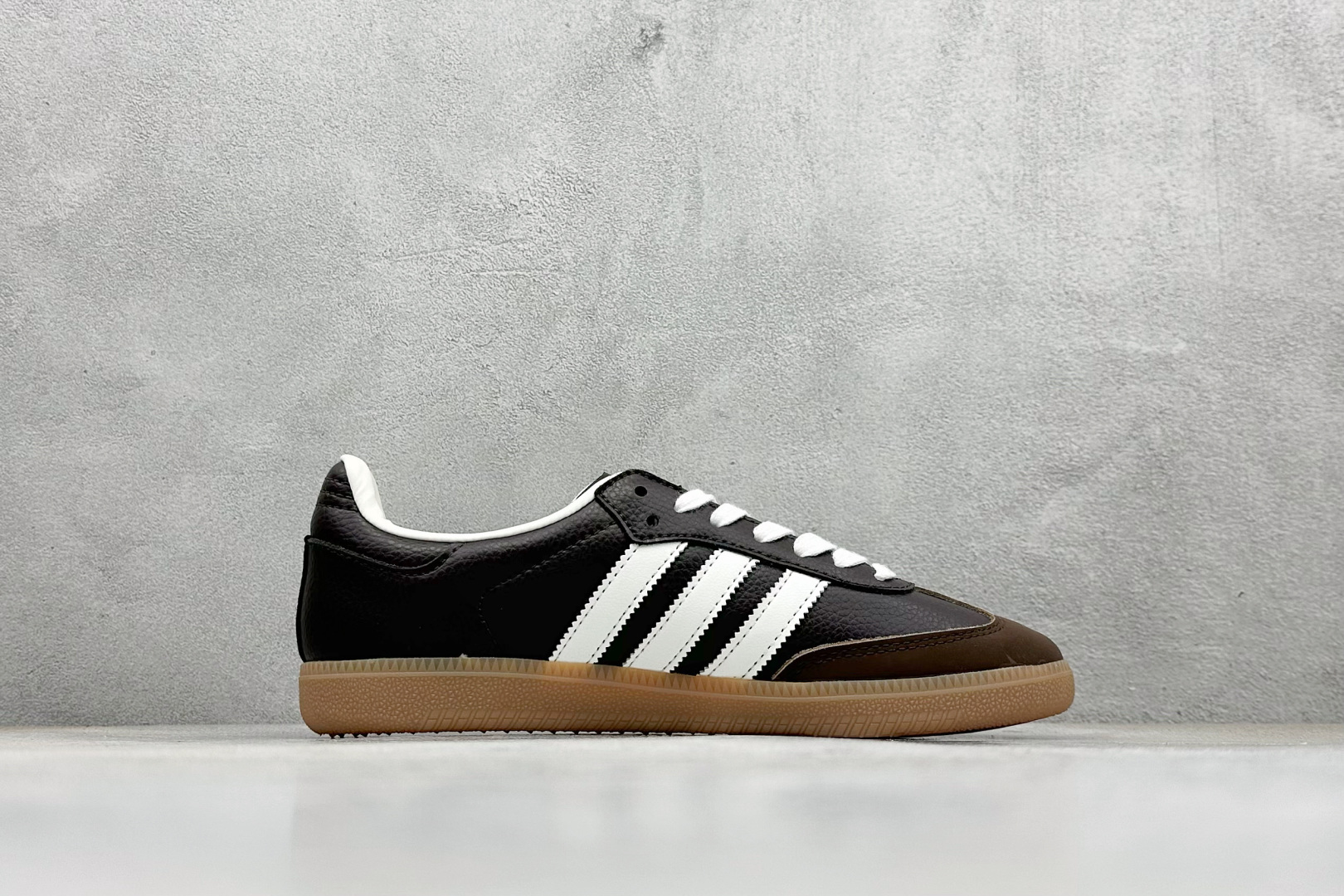 Adidas Samba 复古桑巴板鞋 JR0891